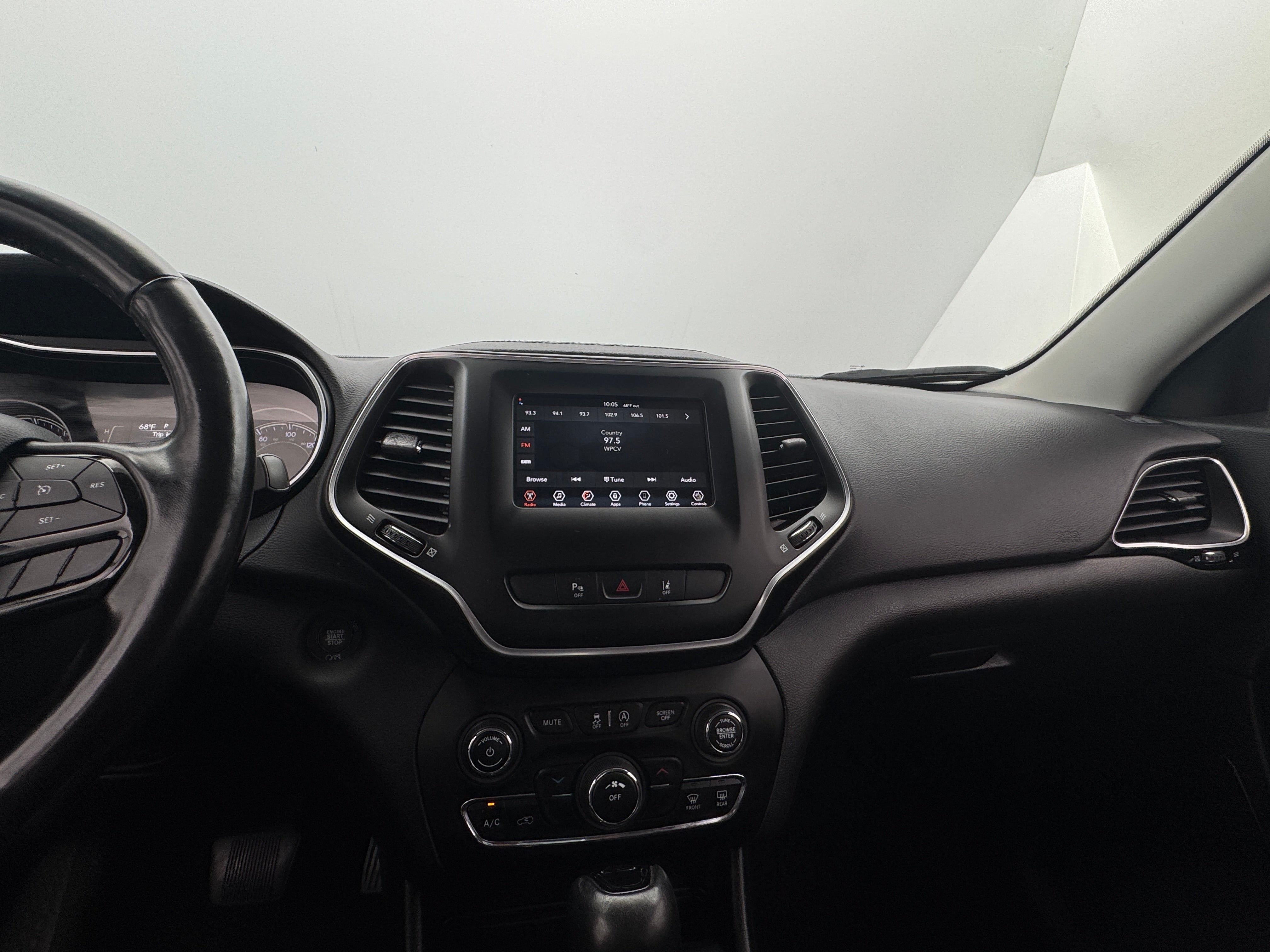 2021 Jeep Cherokee Altitude 4