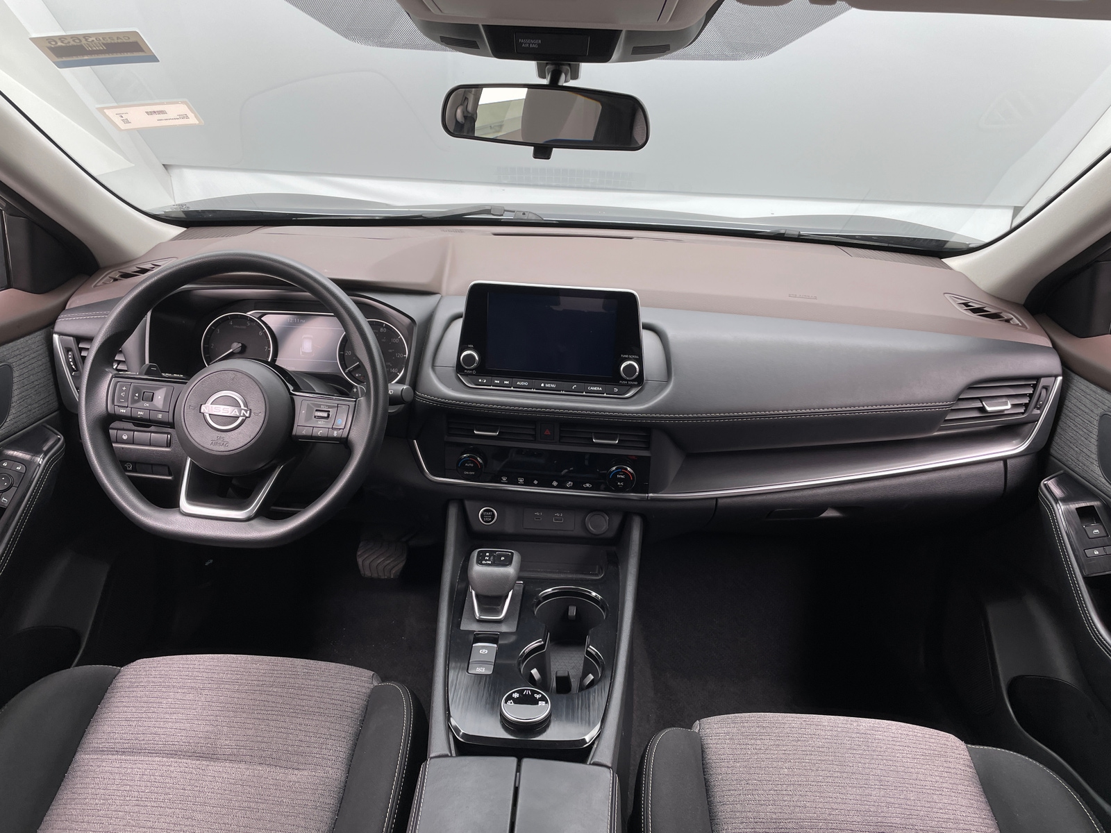 Thumbnail: 2023 Nissan Rogue - 3