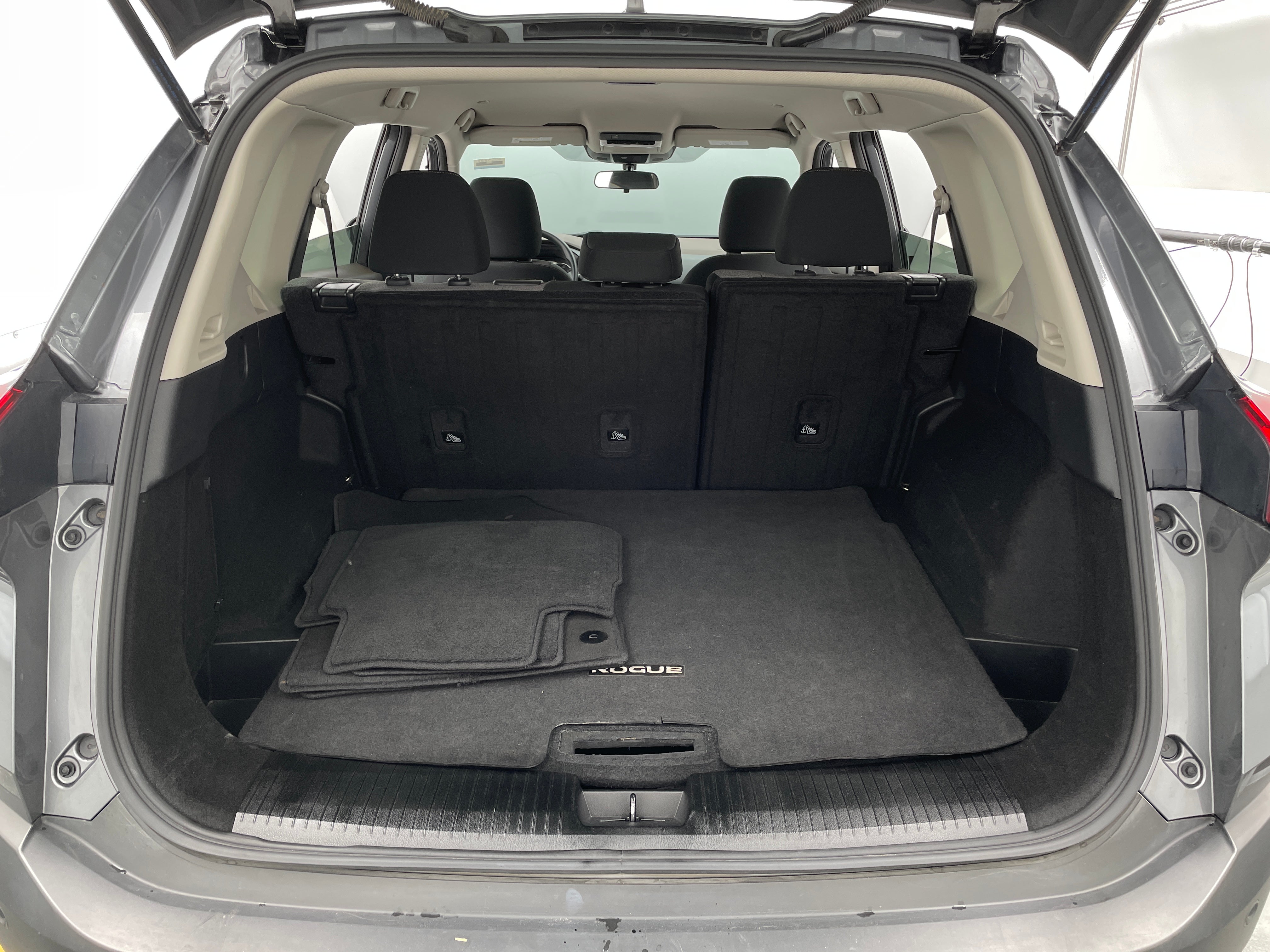 2023 Nissan Rogue SV 7