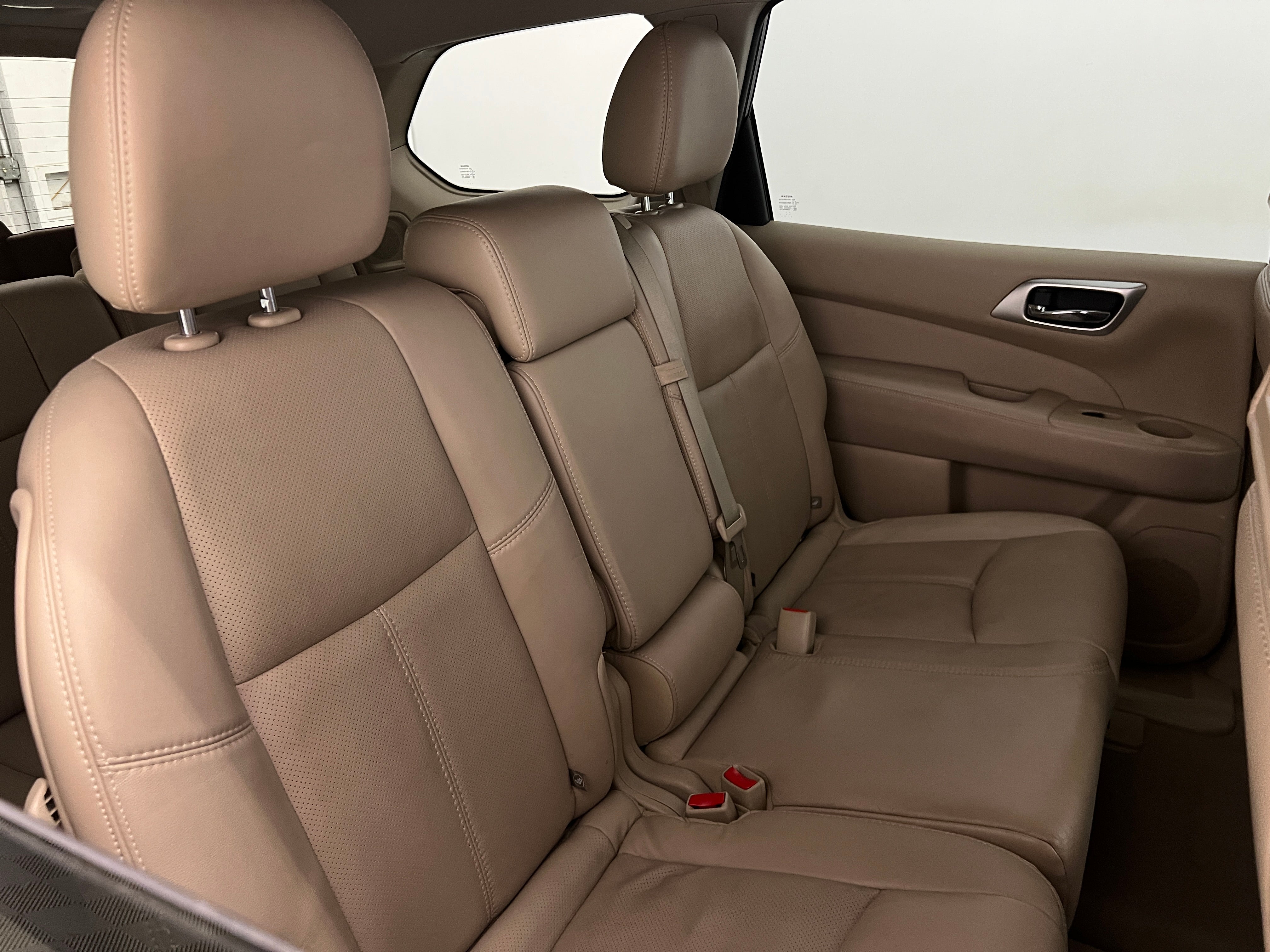 2014 Nissan Pathfinder Platinum 5
