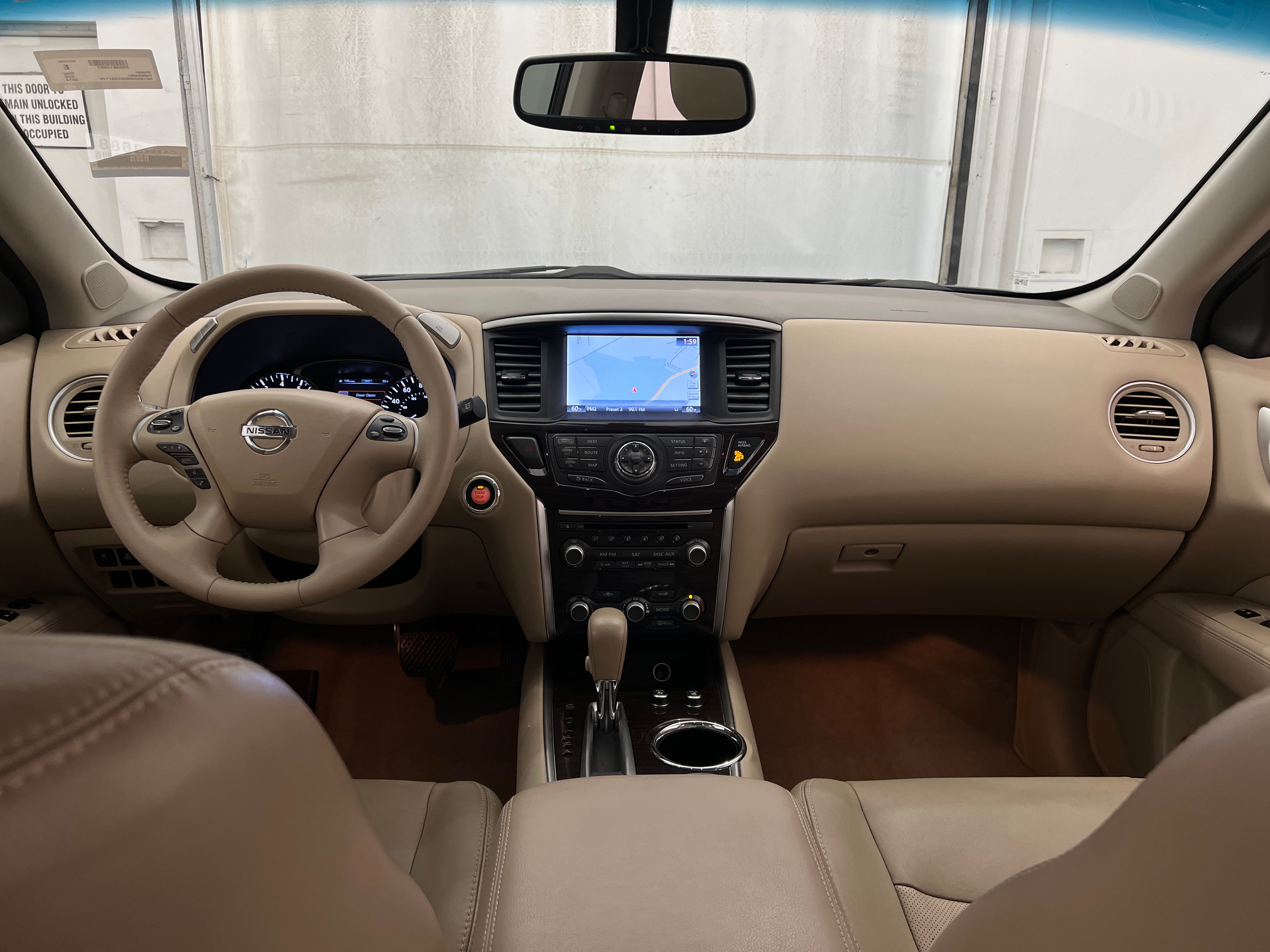 2014 Nissan Pathfinder Platinum 2