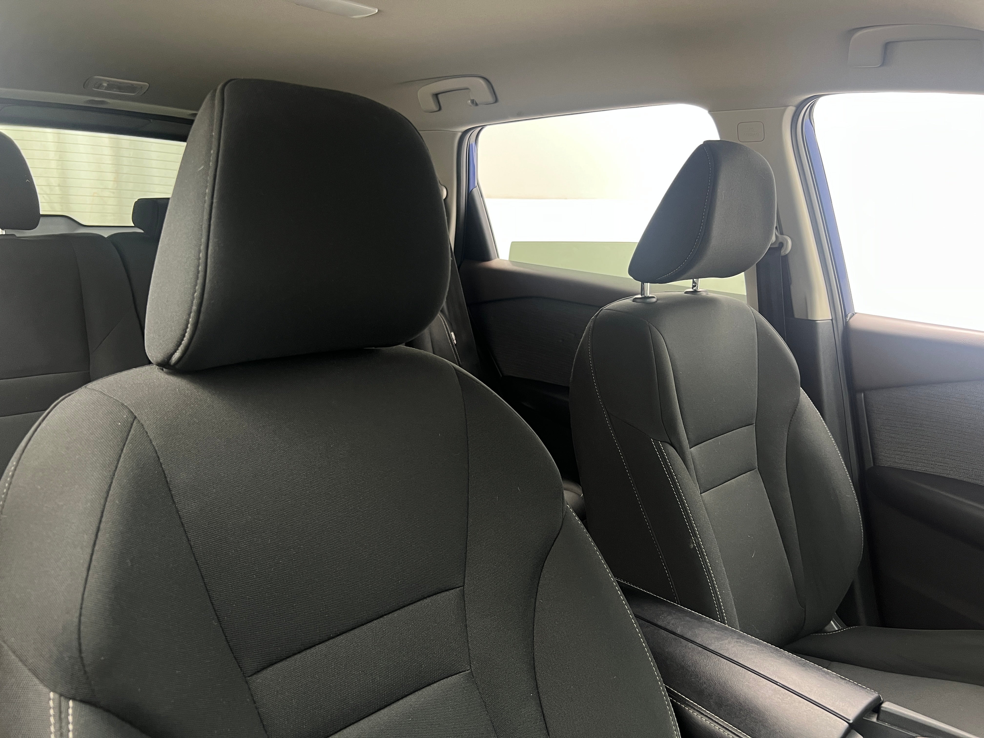 2023 Nissan Rogue S 2