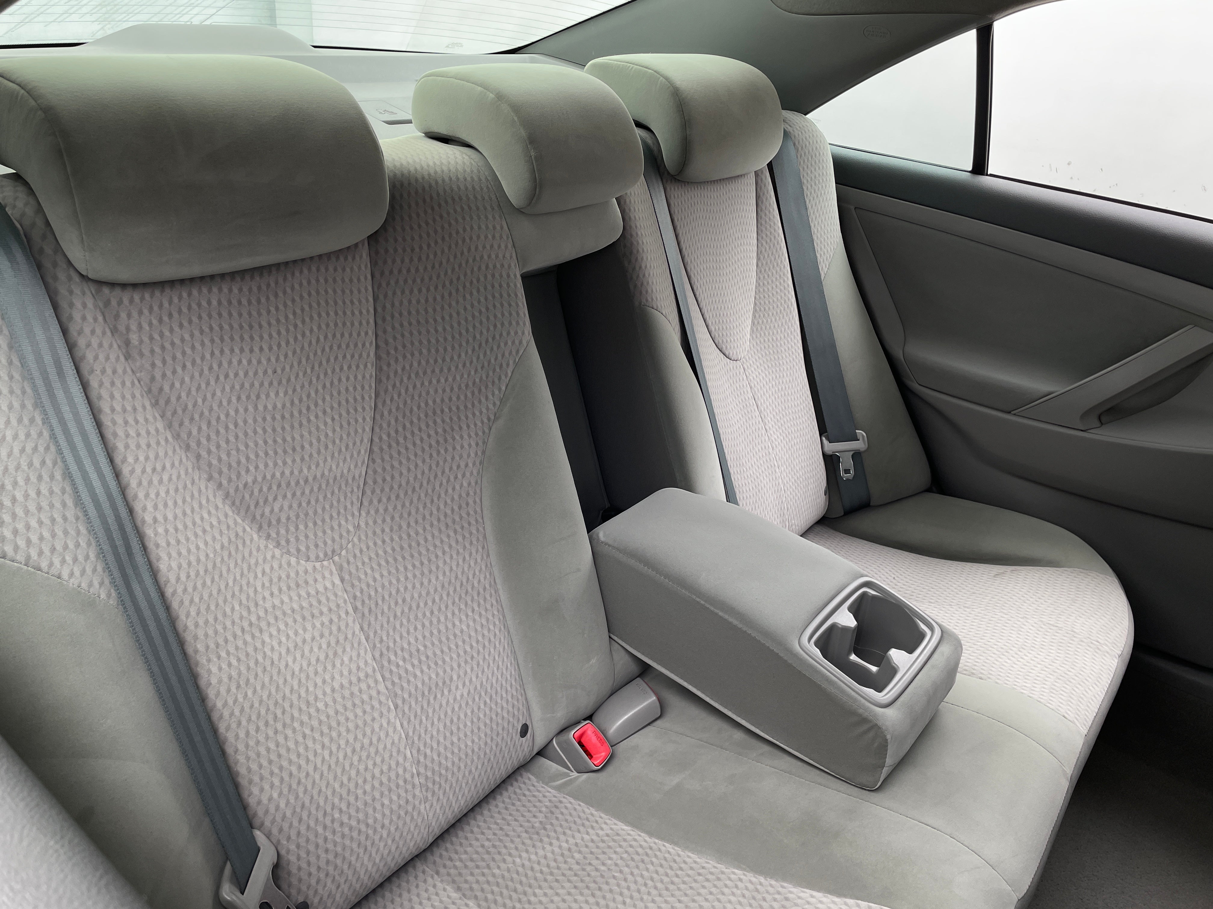 2011 Toyota Camry LE 6