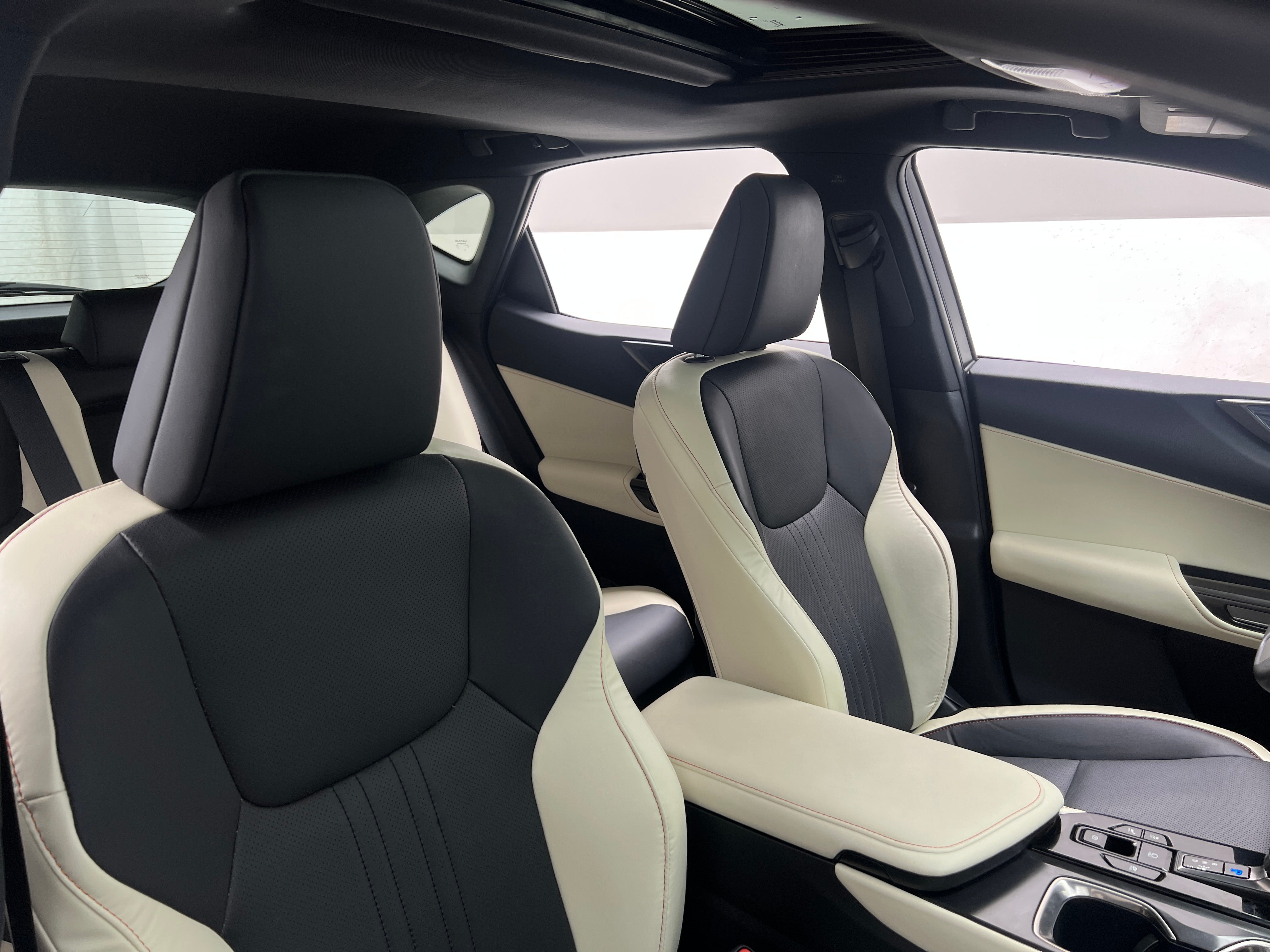 2024 Lexus NX Hybrid 350h Premium 2