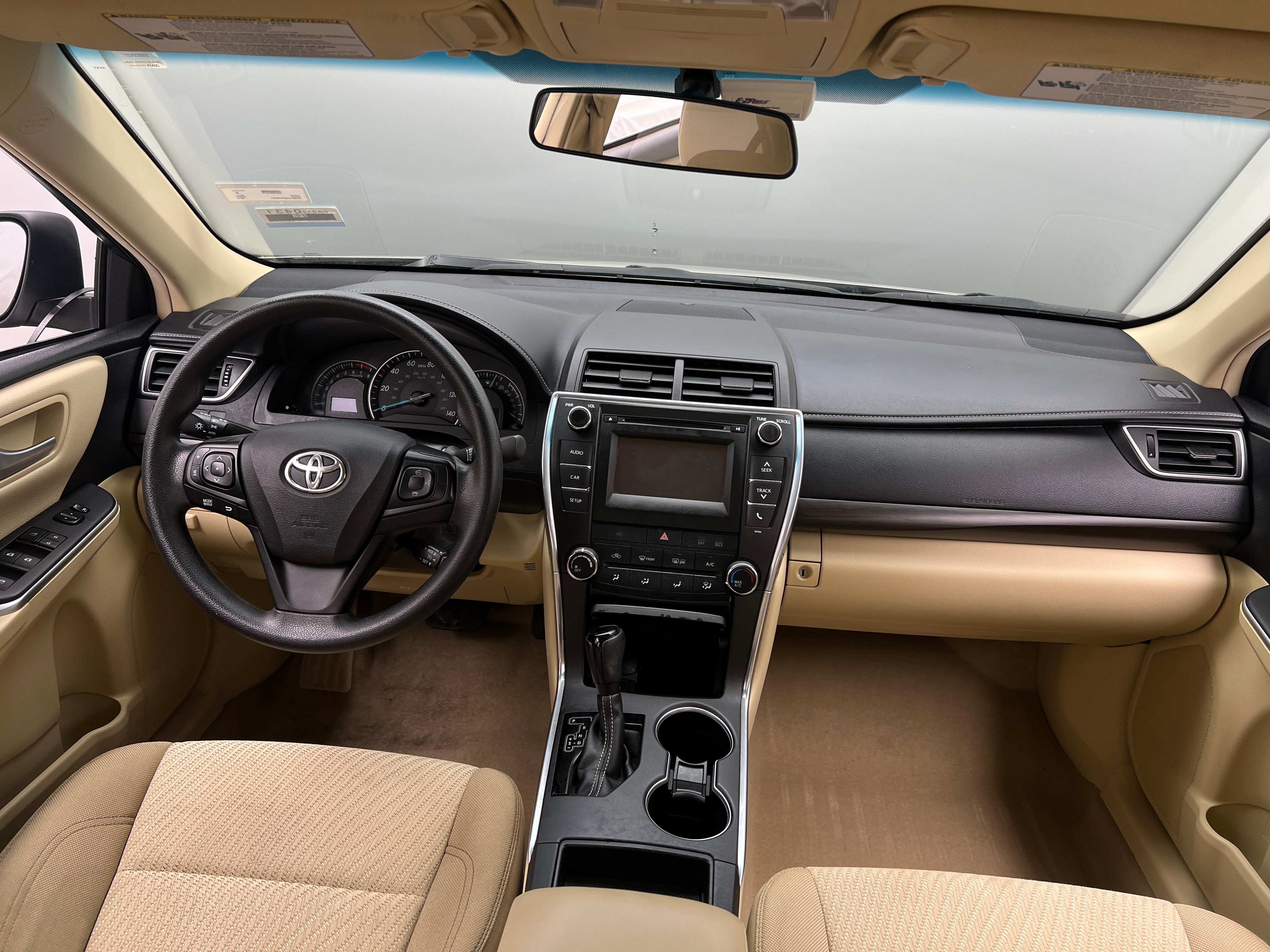 2015 Toyota Camry LE 3