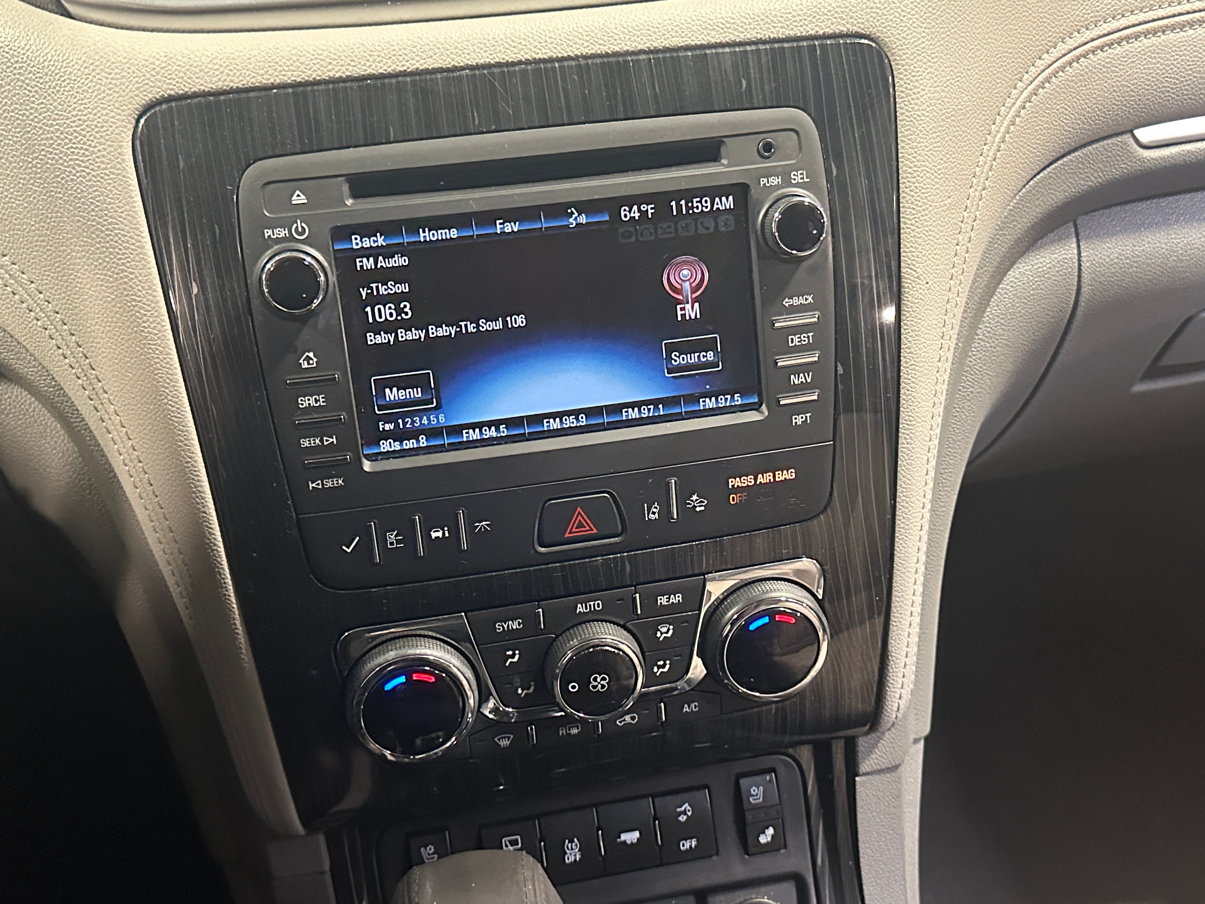 2015 Chevrolet Traverse LTZ 3