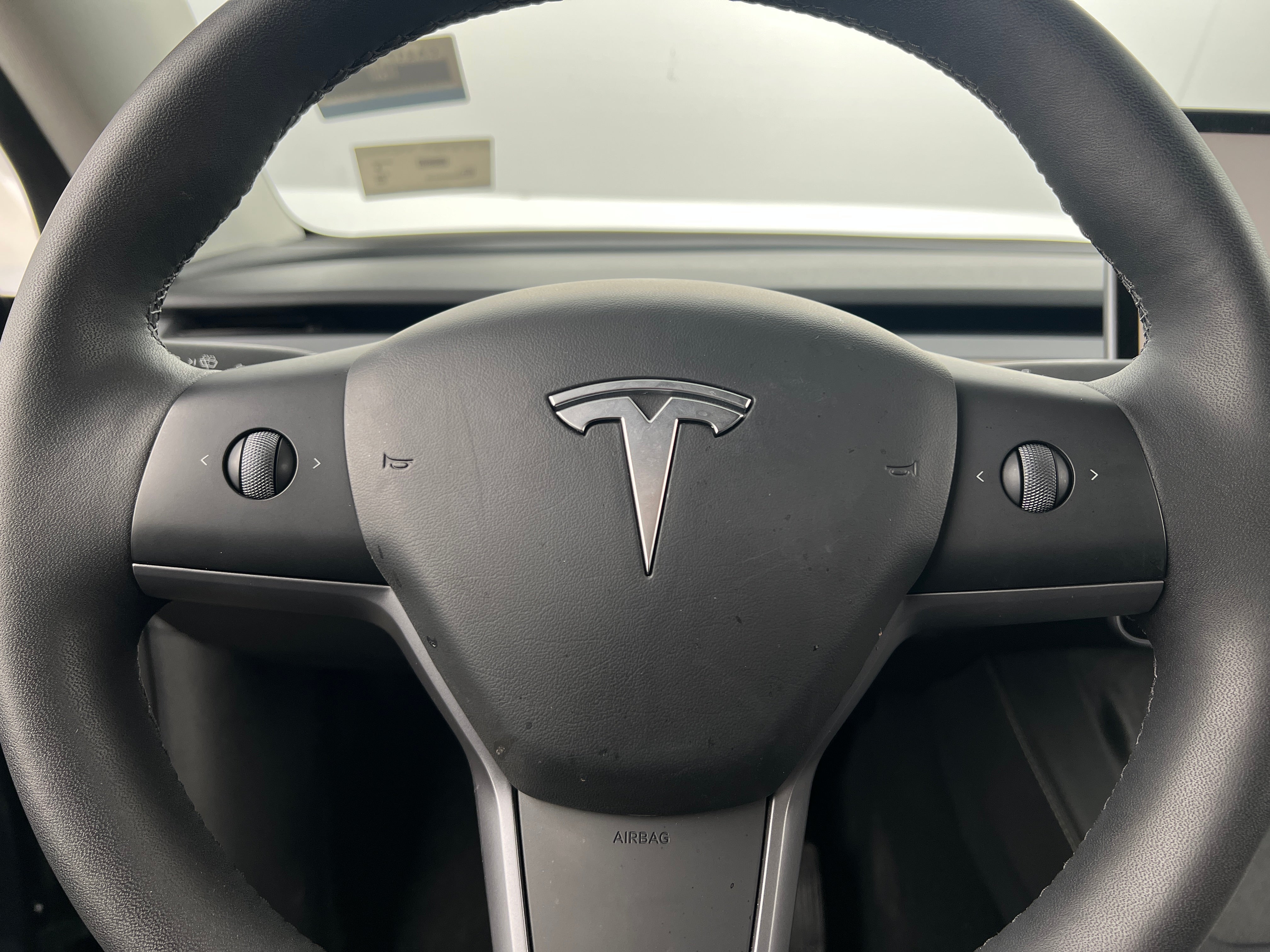 2024 Tesla Model Y Standard Range 4