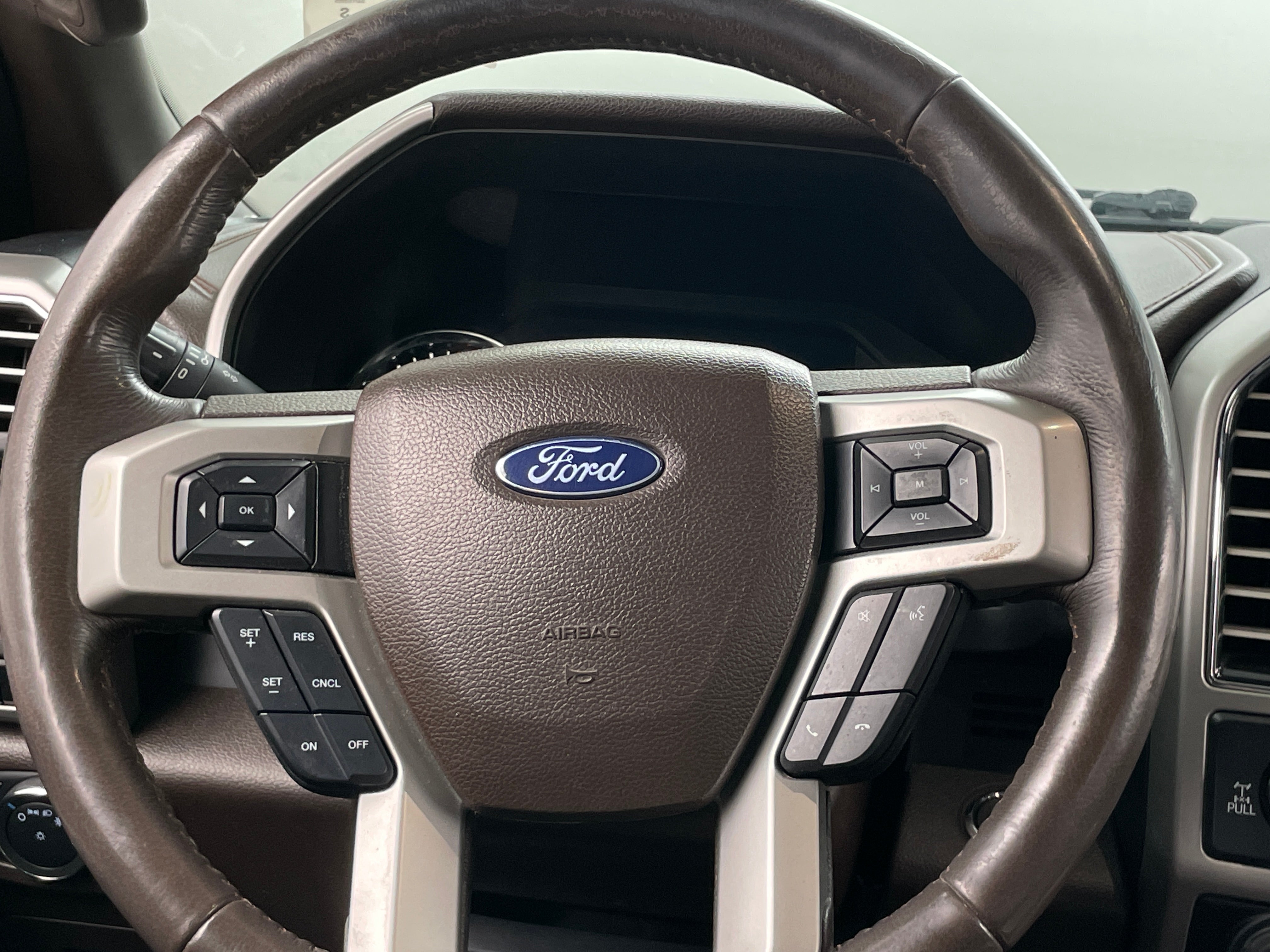 2017 Ford Econoline E-150 4