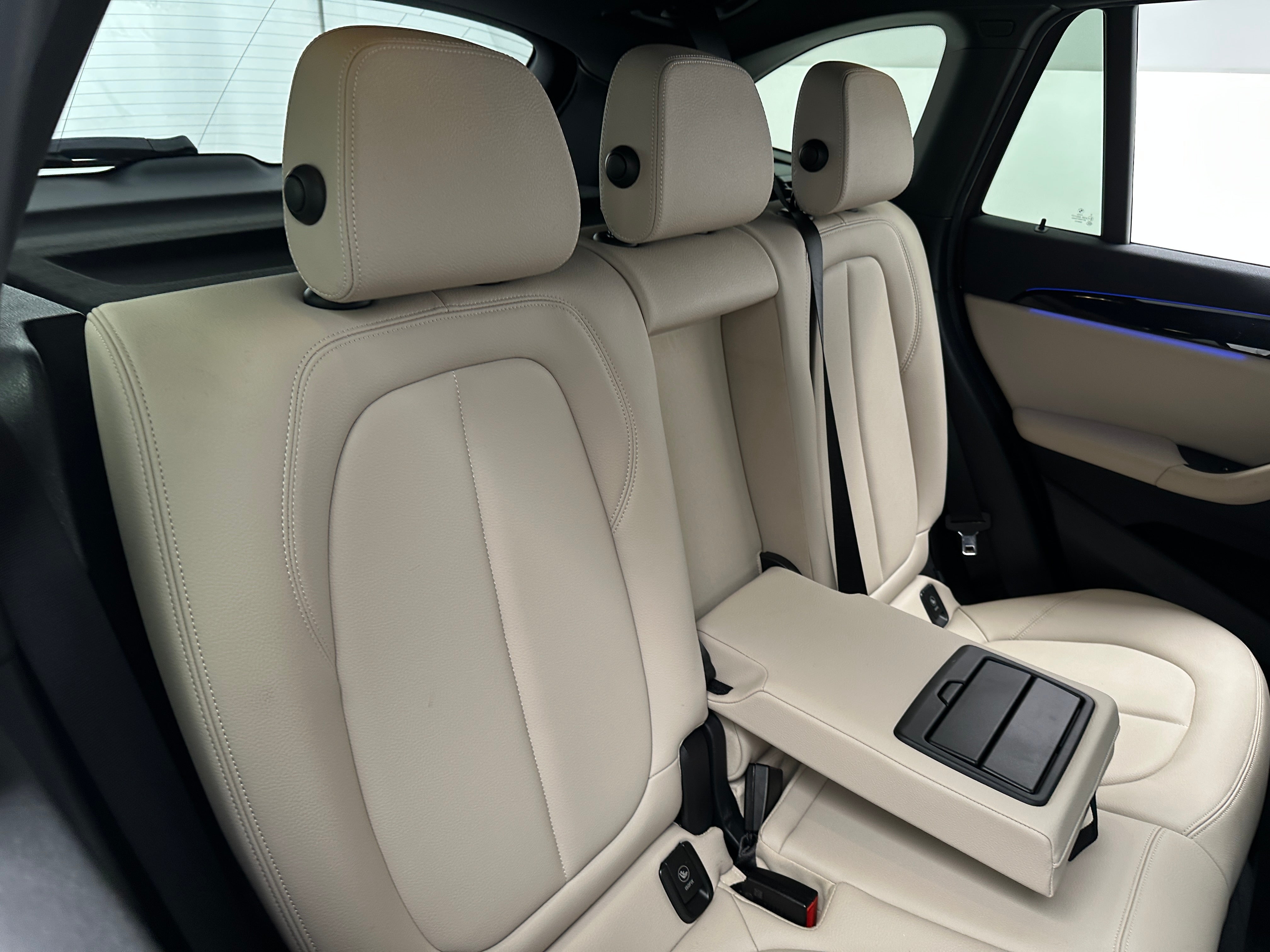 2020 BMW X1 xDrive28i 6