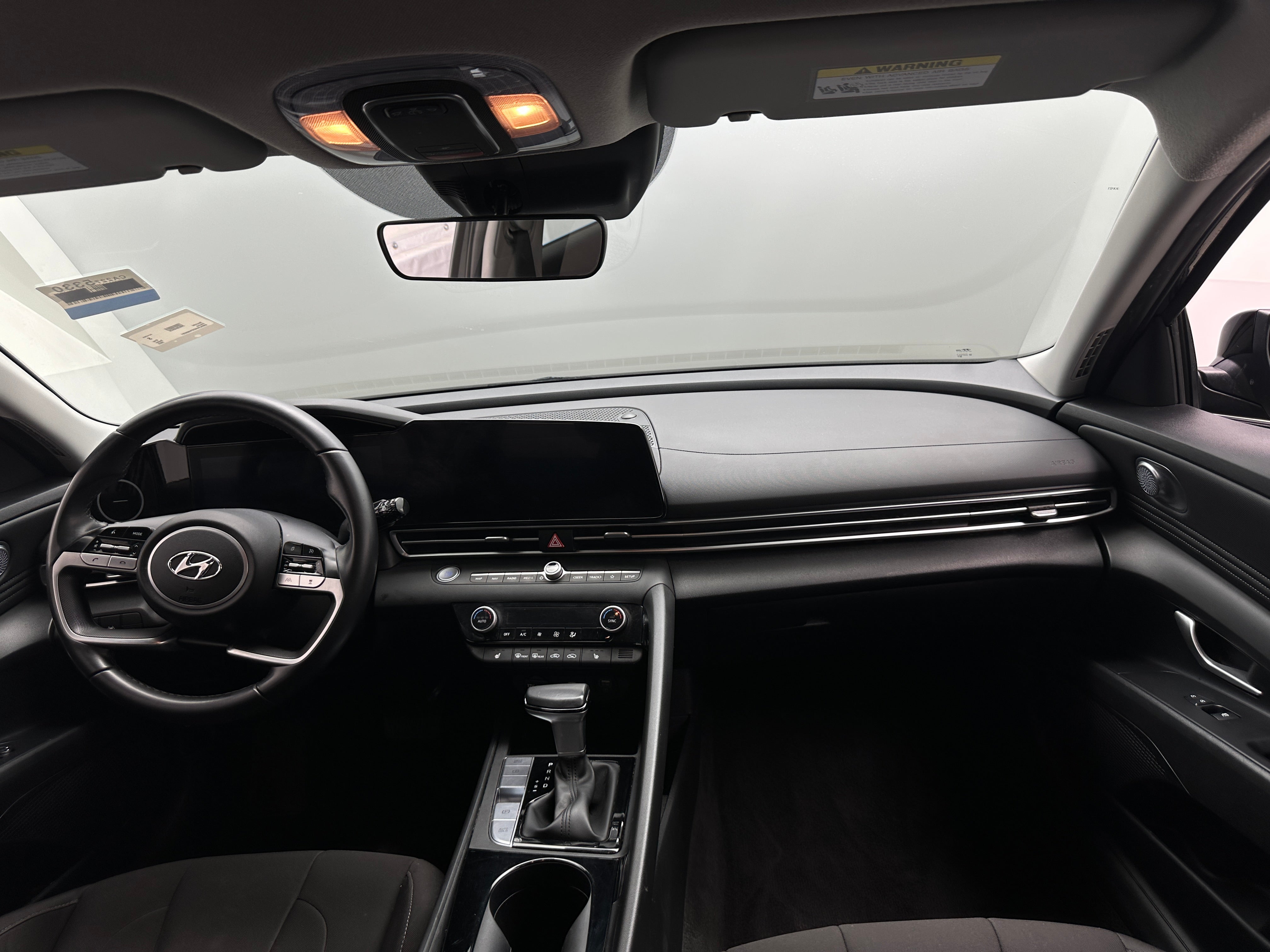 2023 Hyundai Elantra SEL 3