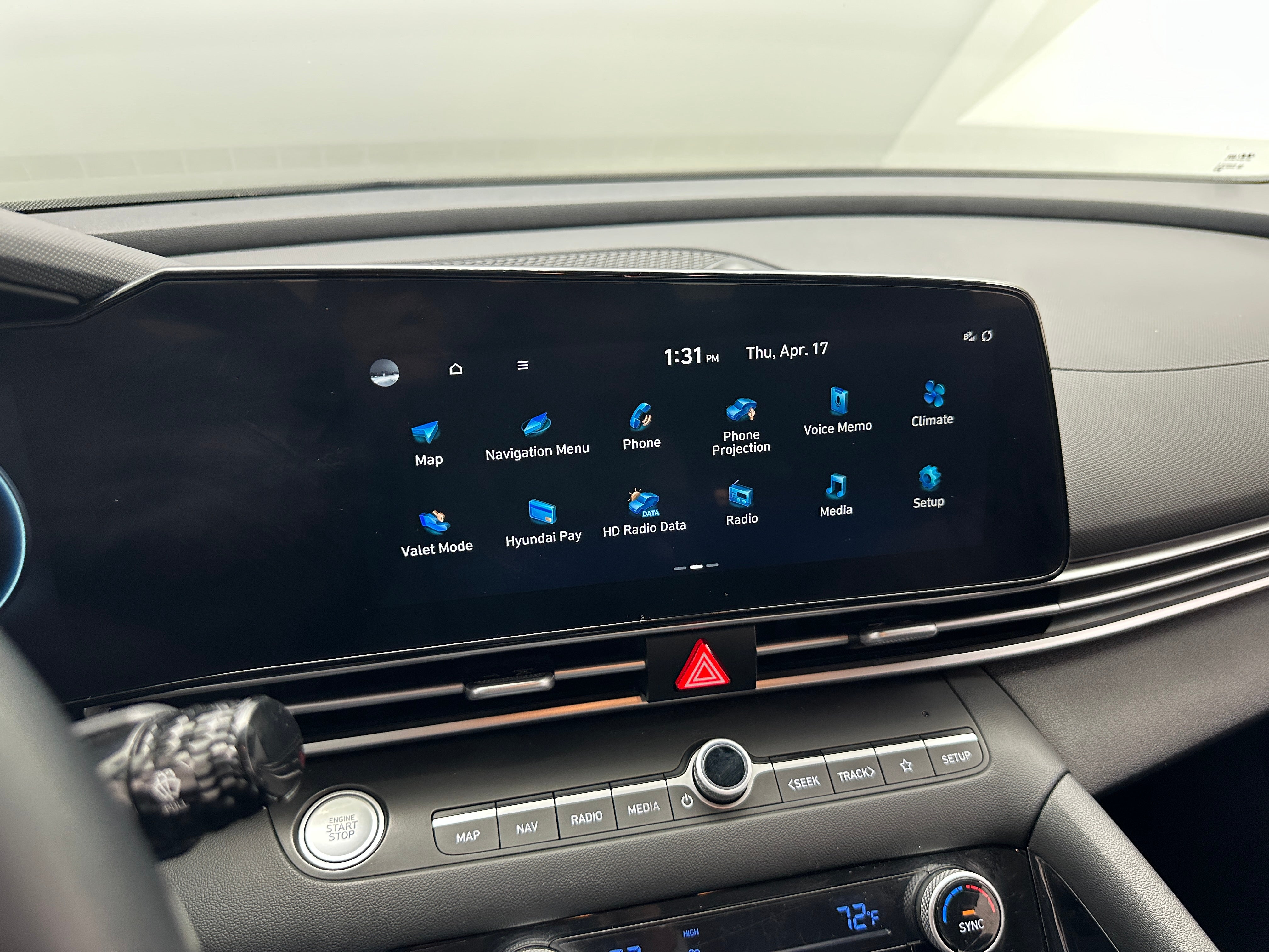 2023 Hyundai Elantra SEL 4