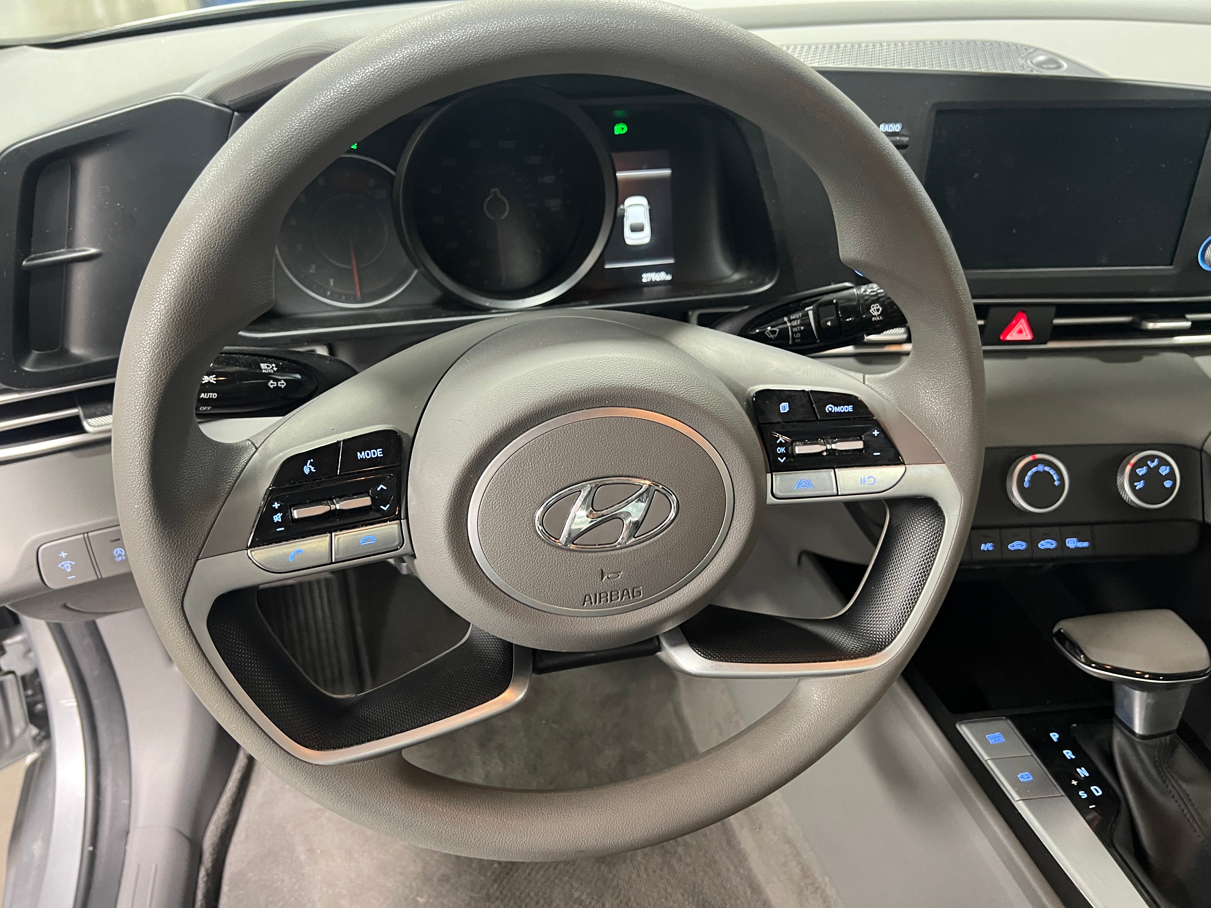 2022 Hyundai Elantra SE 5