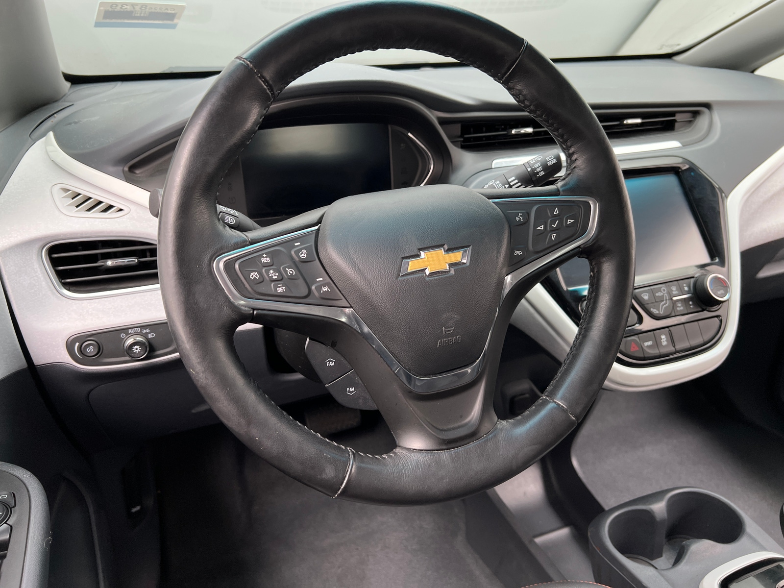 Thumbnail: 2017 Chevrolet Bolt EV - 4