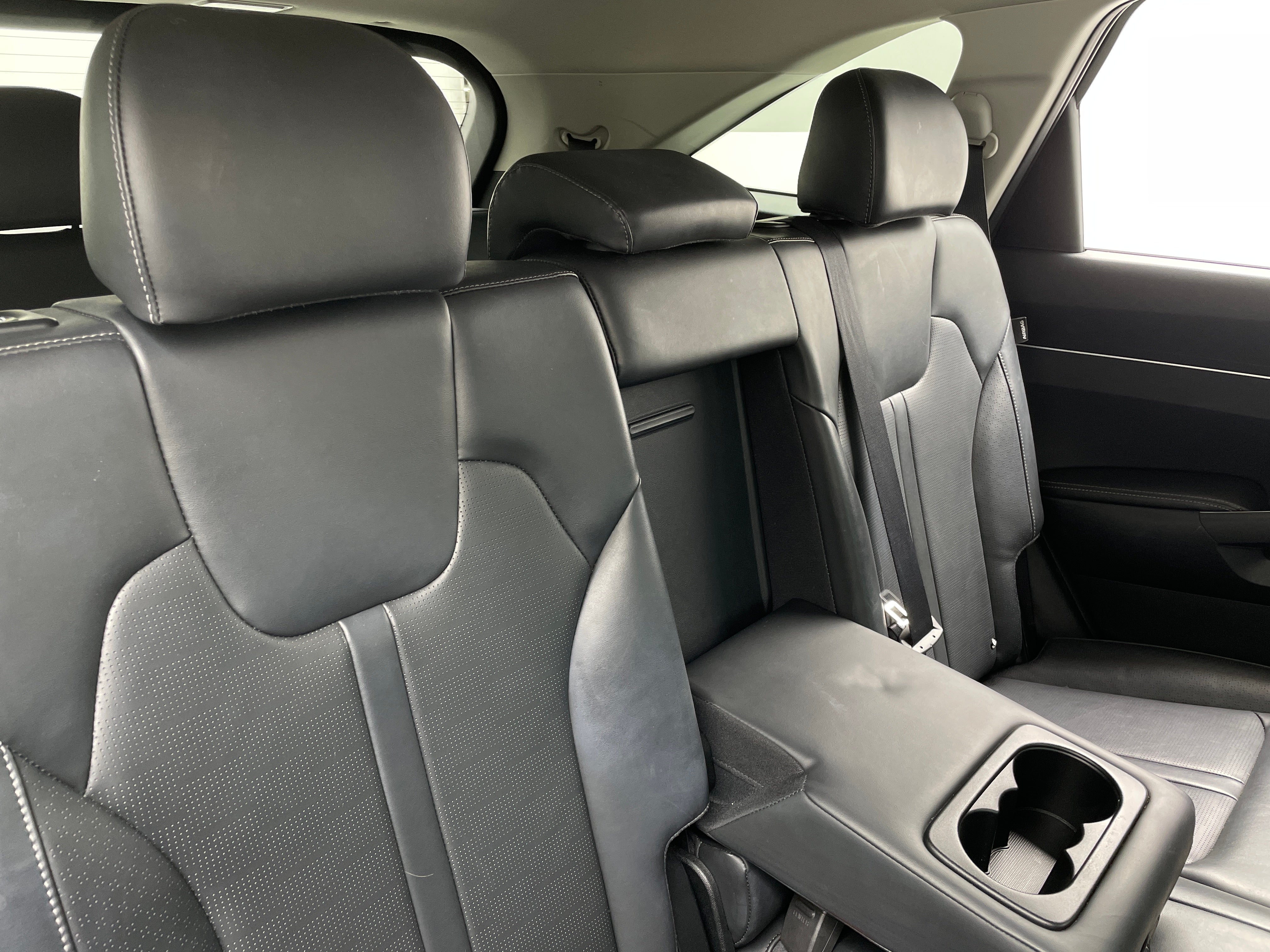 2024 Kia Sorento S 5