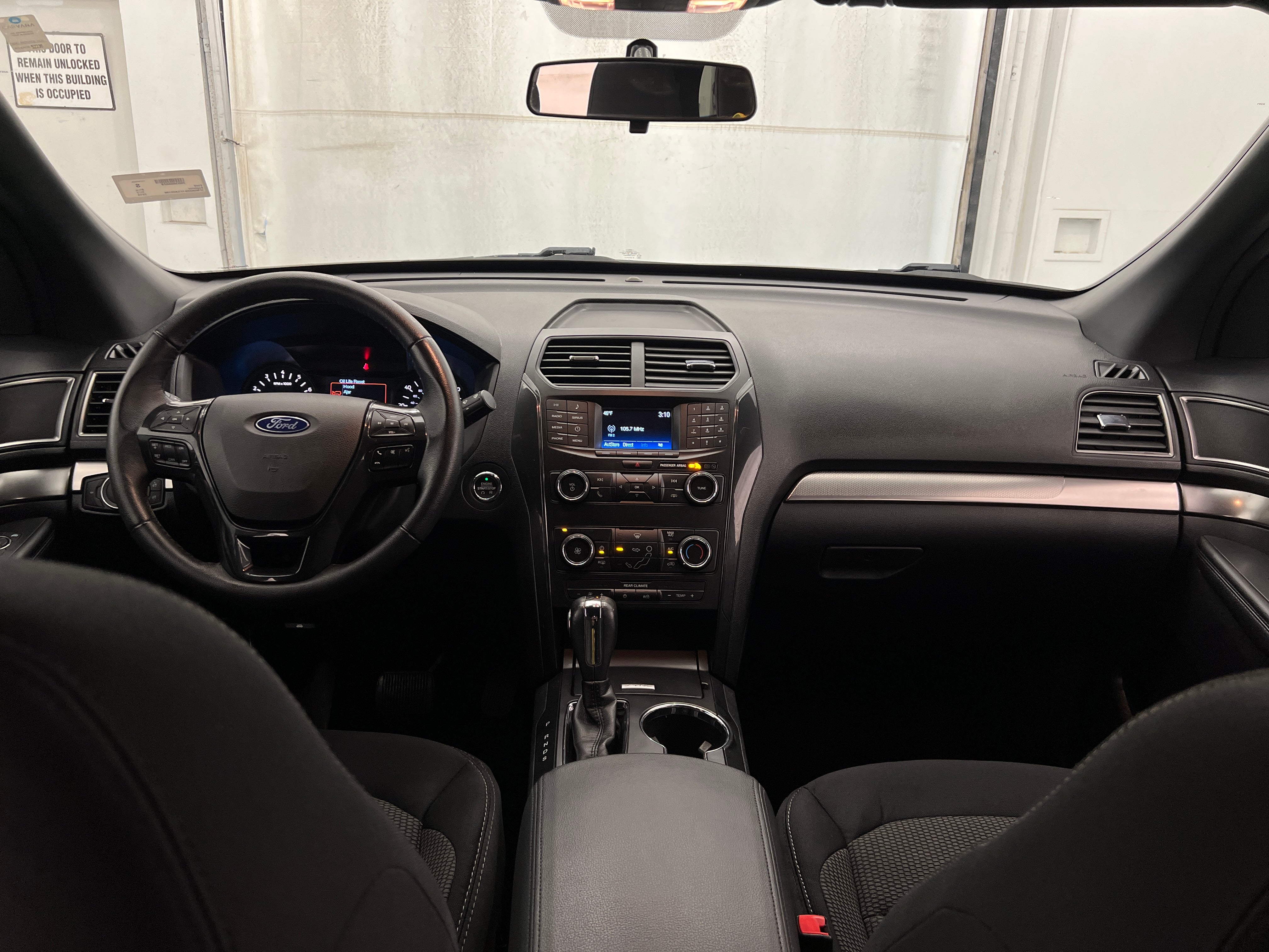 2019 Ford Explorer XLT 3