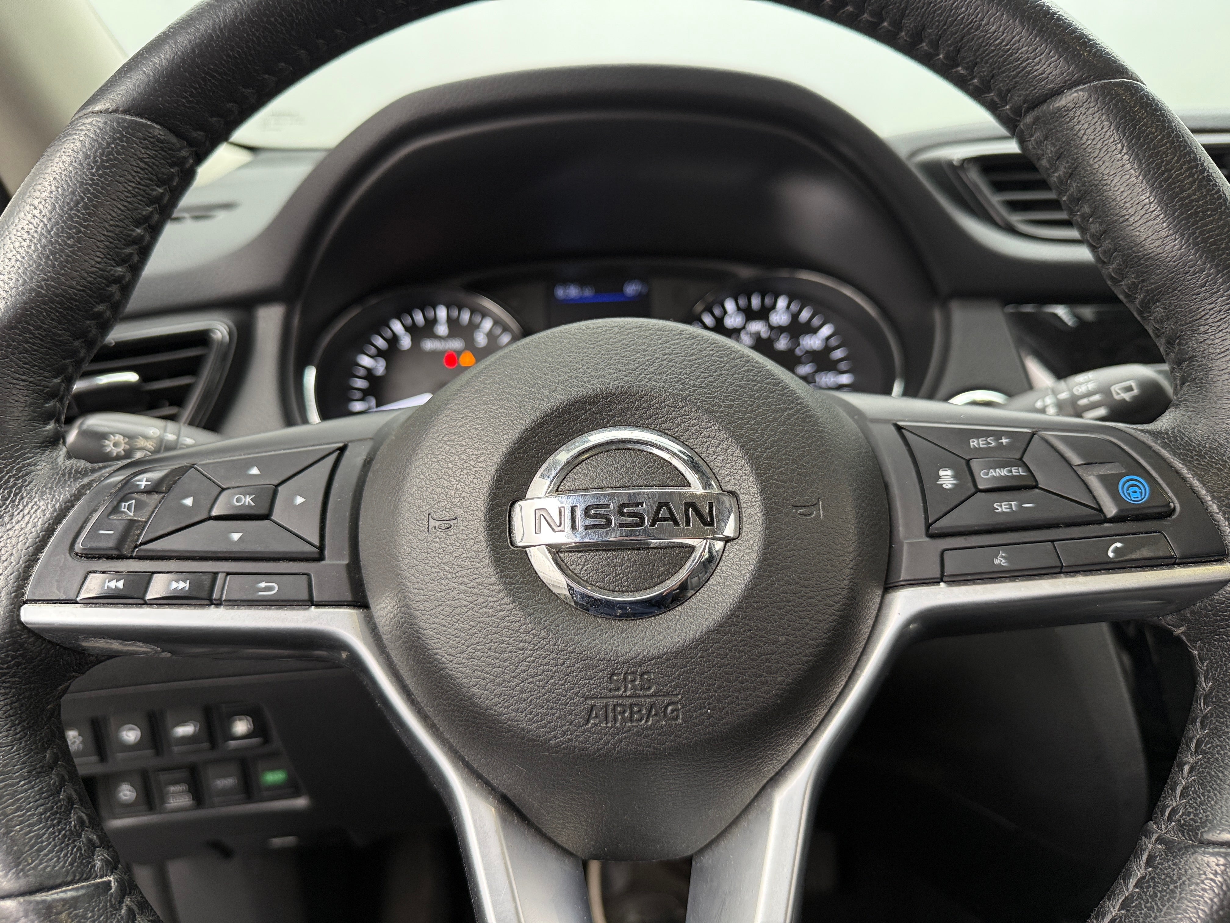 2019 Nissan Rogue SL 4