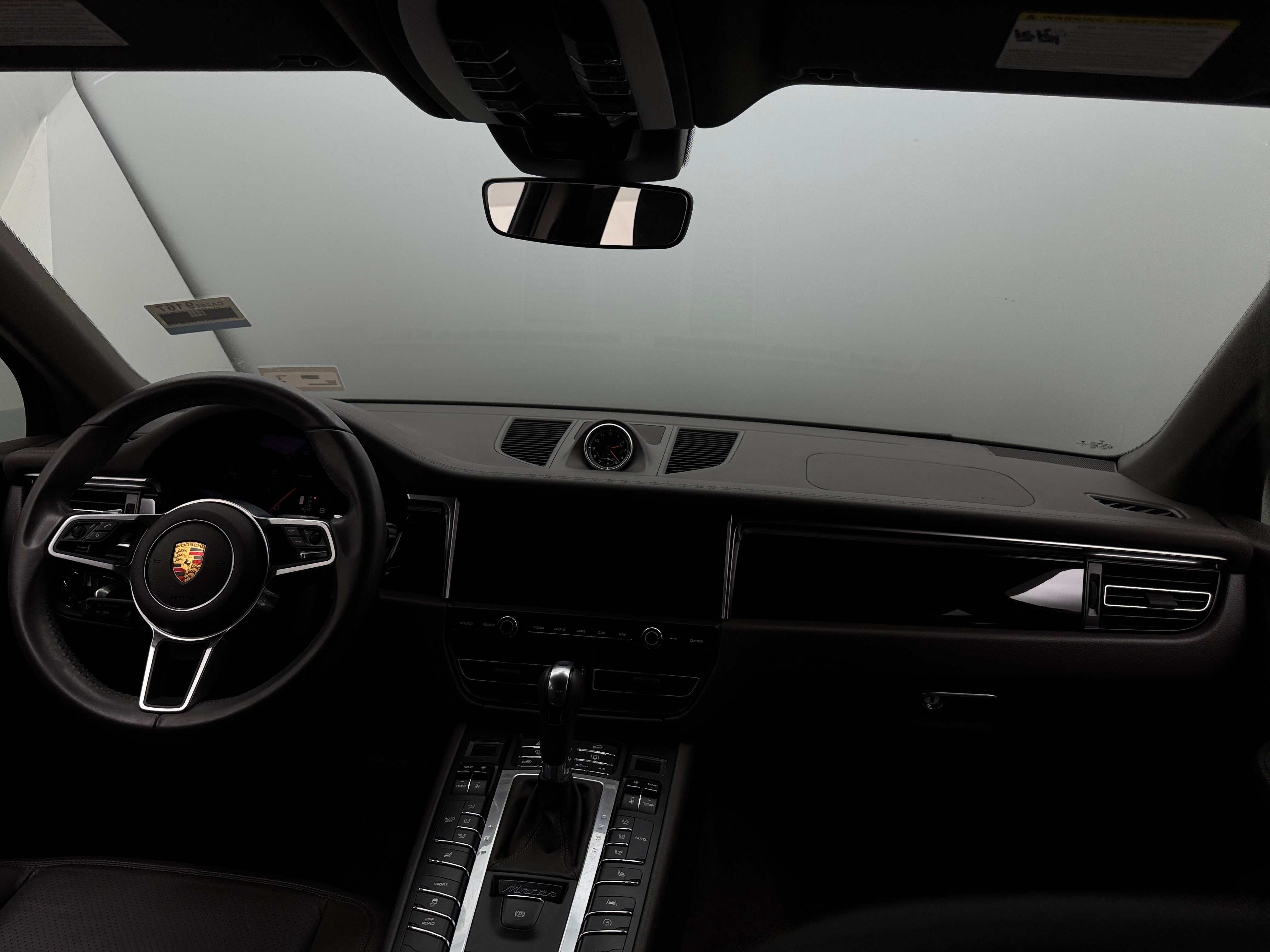 2019 Porsche Macan Base 2