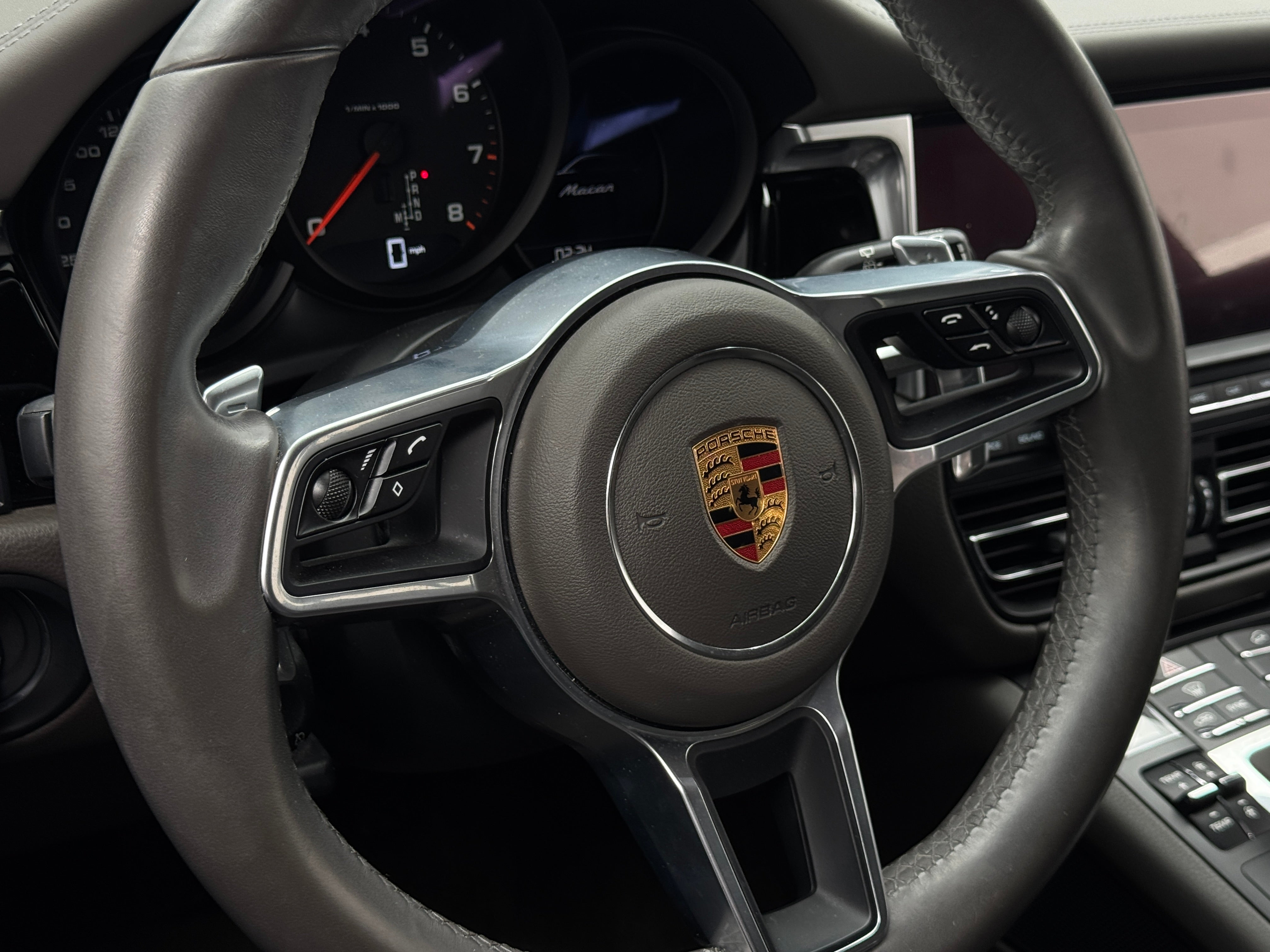 2019 Porsche Macan Base 4