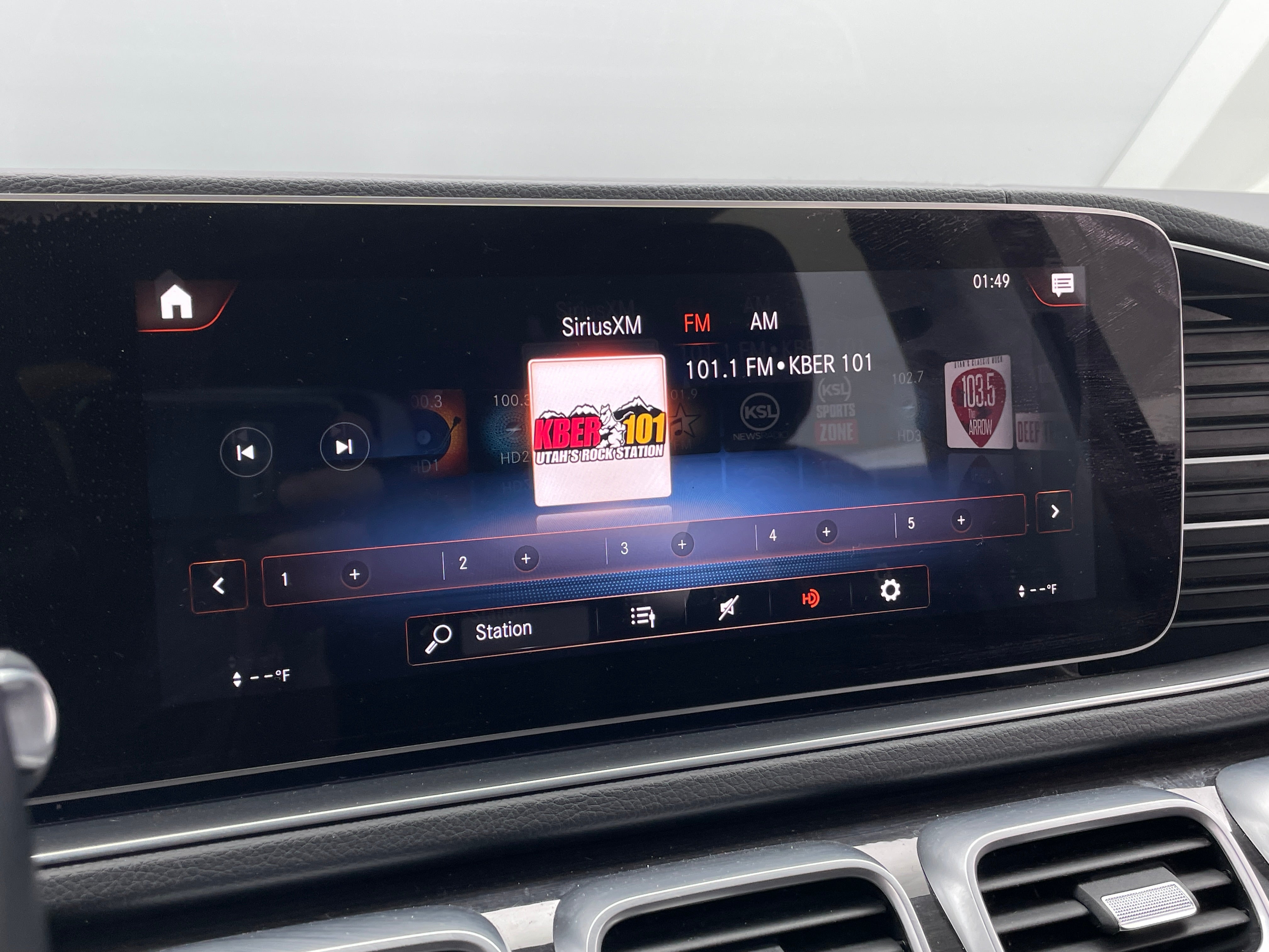 2023 Mercedes-Benz GLS 450 4MATIC 3
