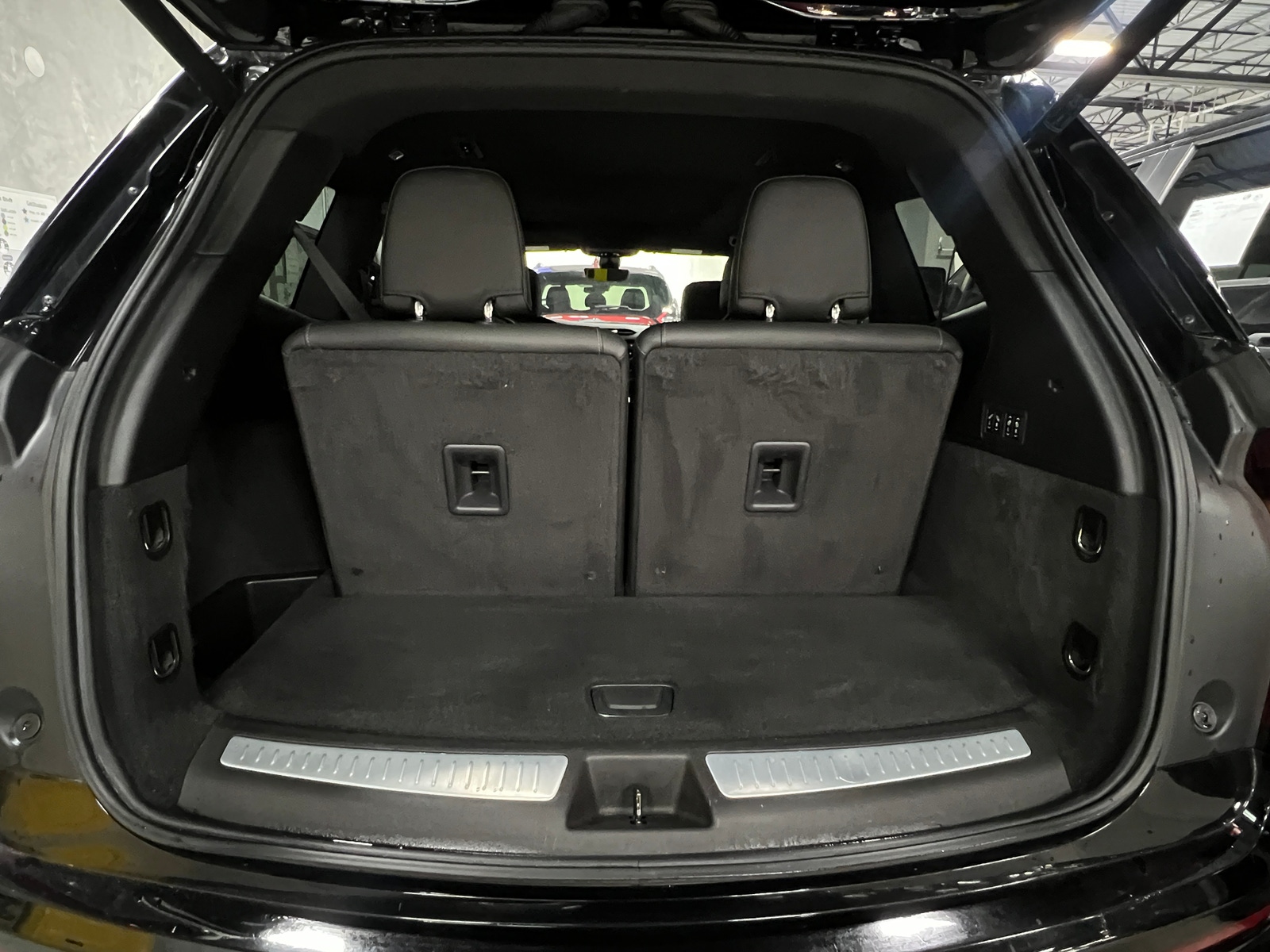 Thumbnail: 2022 Cadillac XT6 - 6