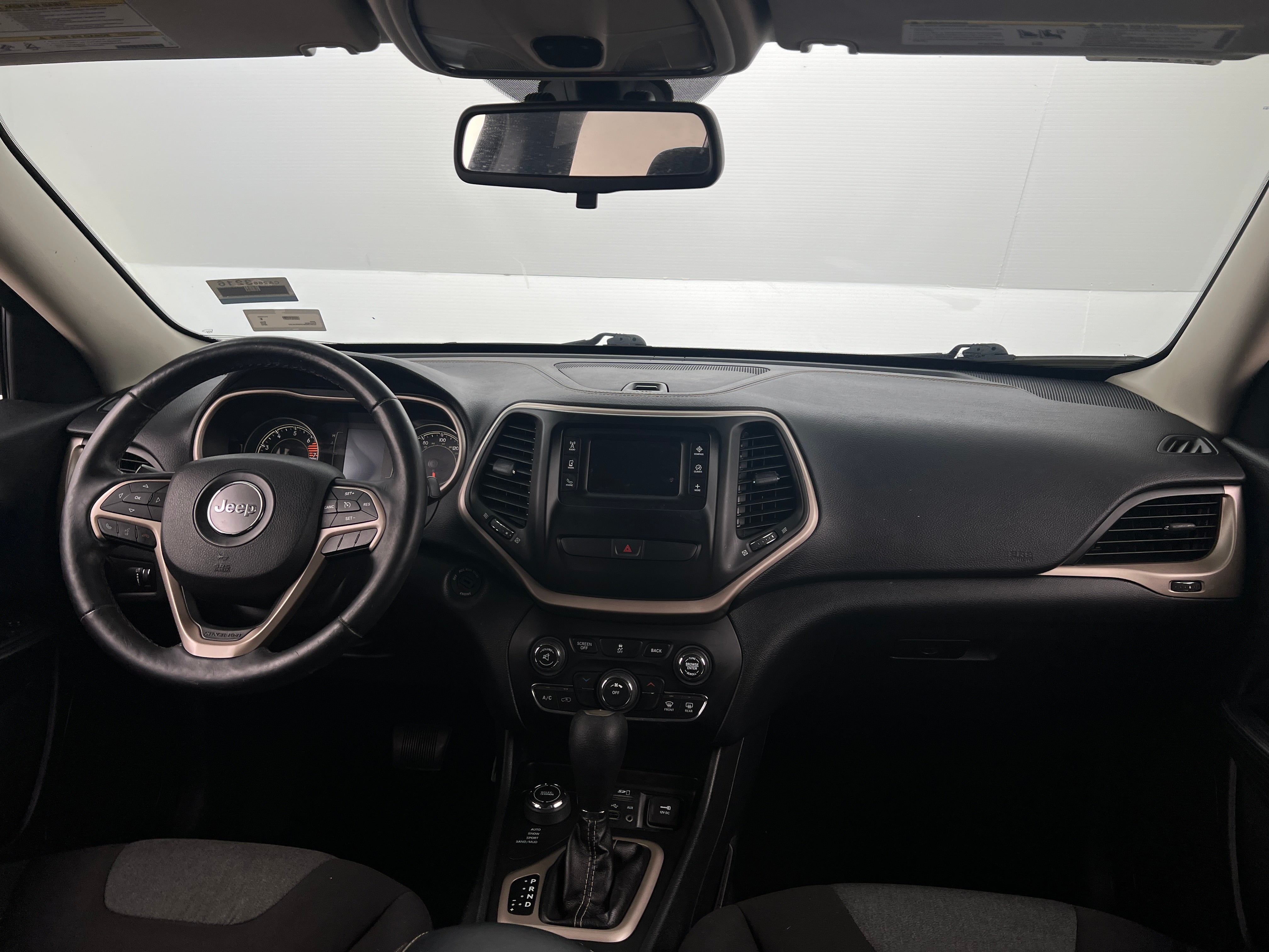 2016 Jeep Cherokee Sport Altitude 3