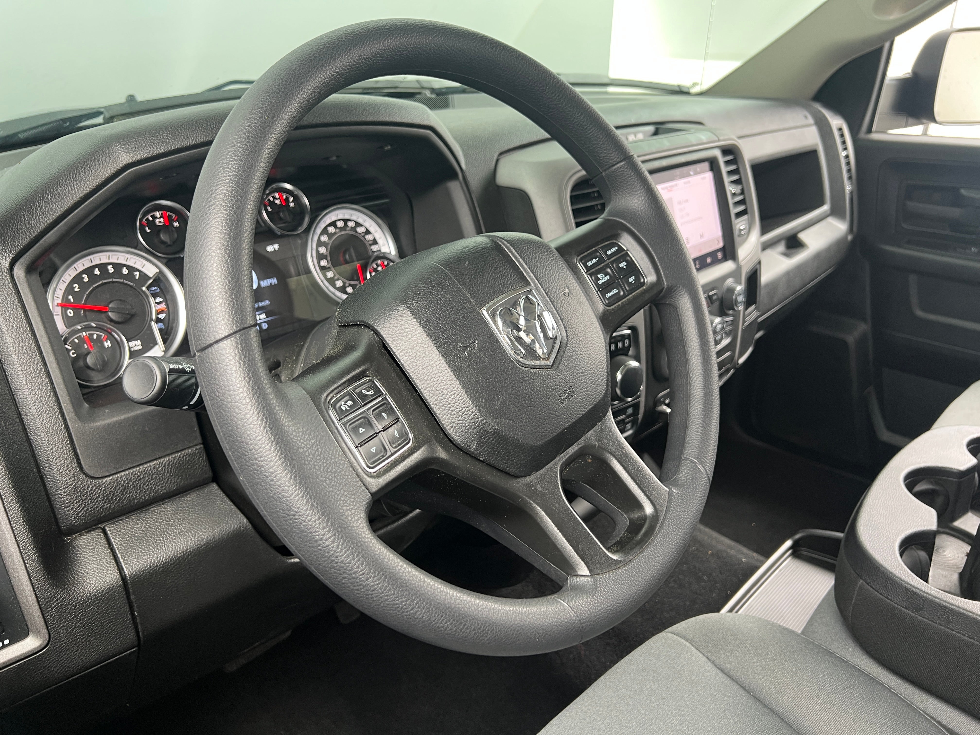 2024 RAM 1500 Classic Tradesman 3