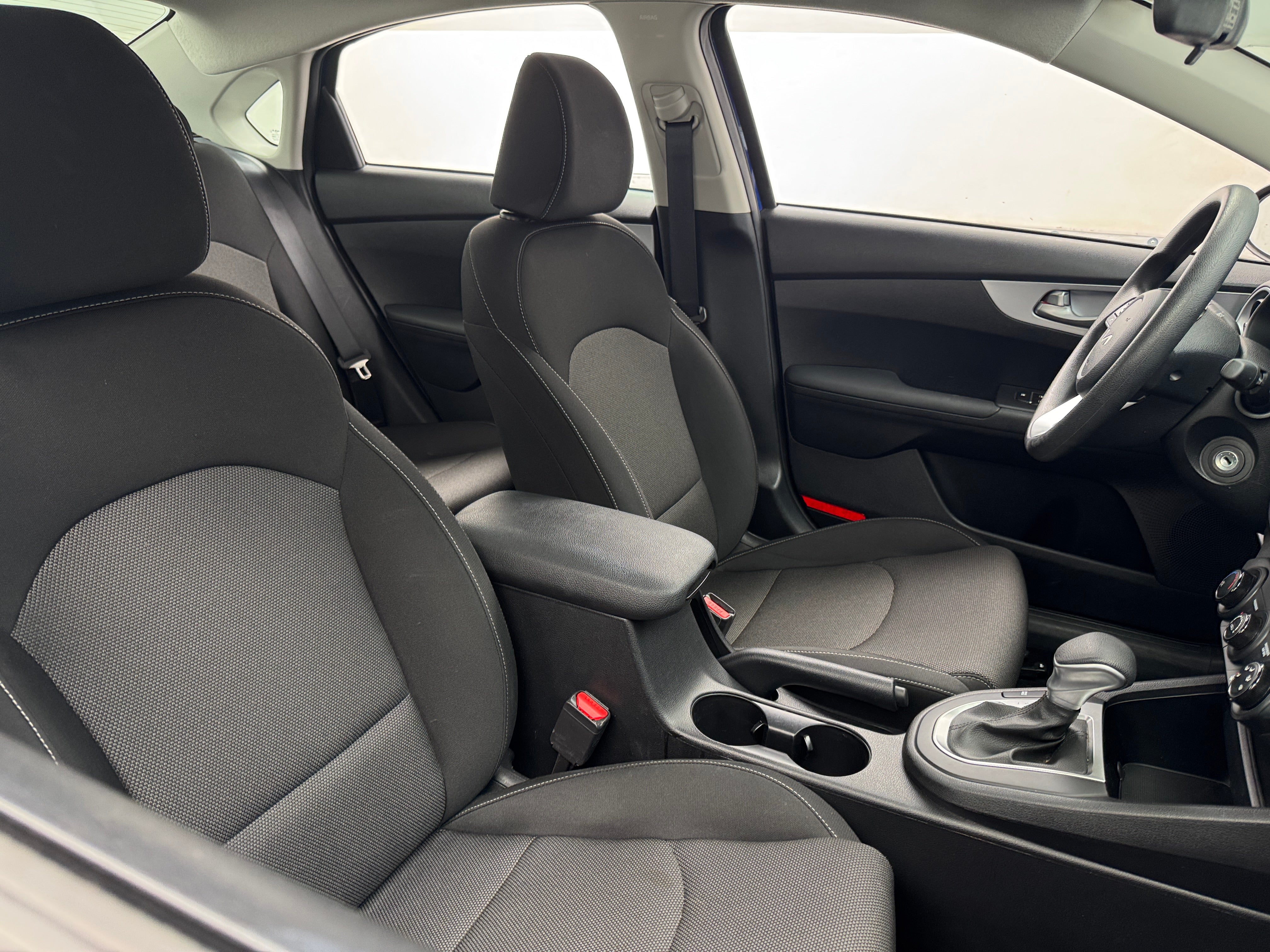 2024 Kia Forte LXS 2