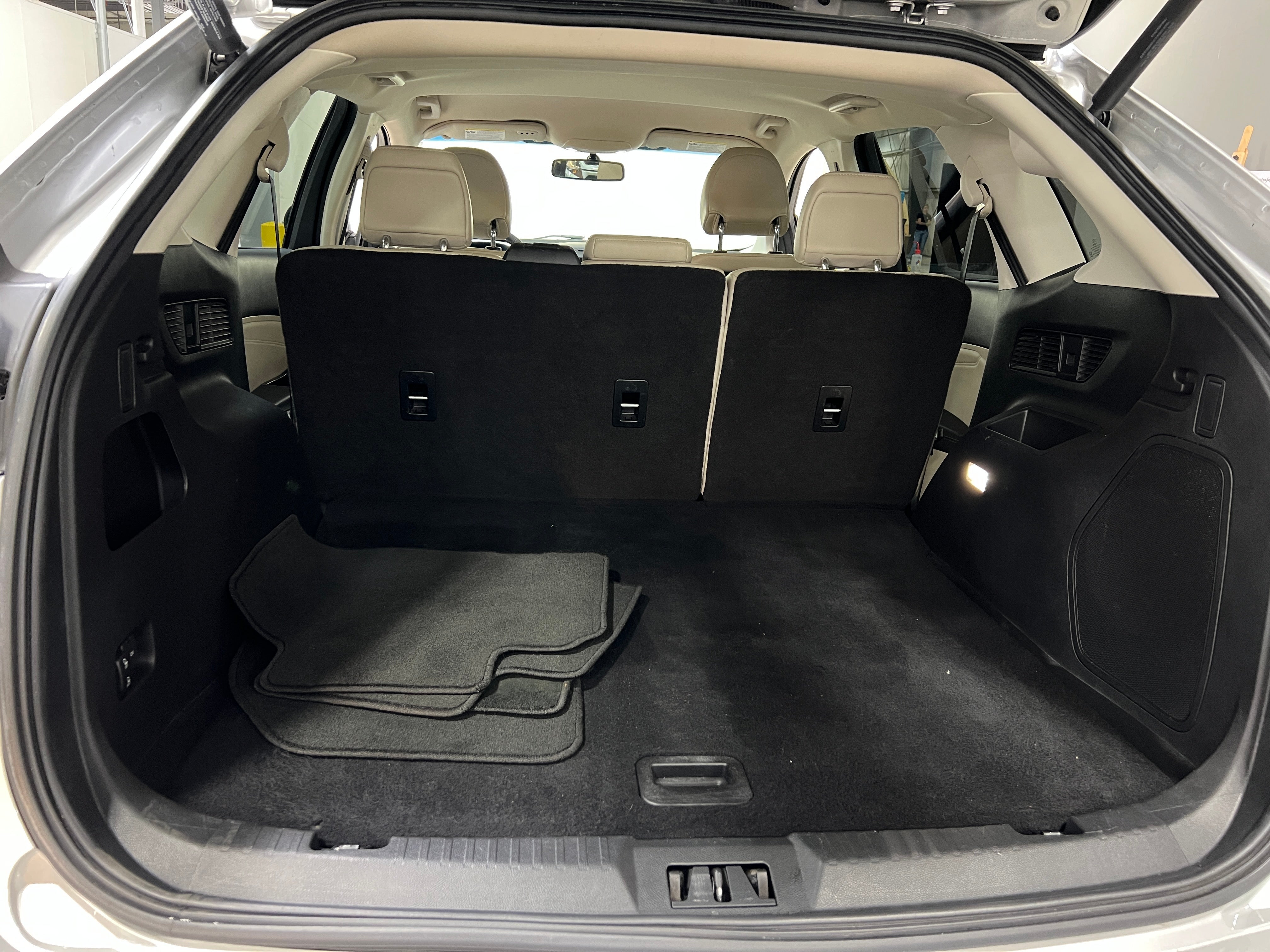 2018 Ford Edge Titanium 6