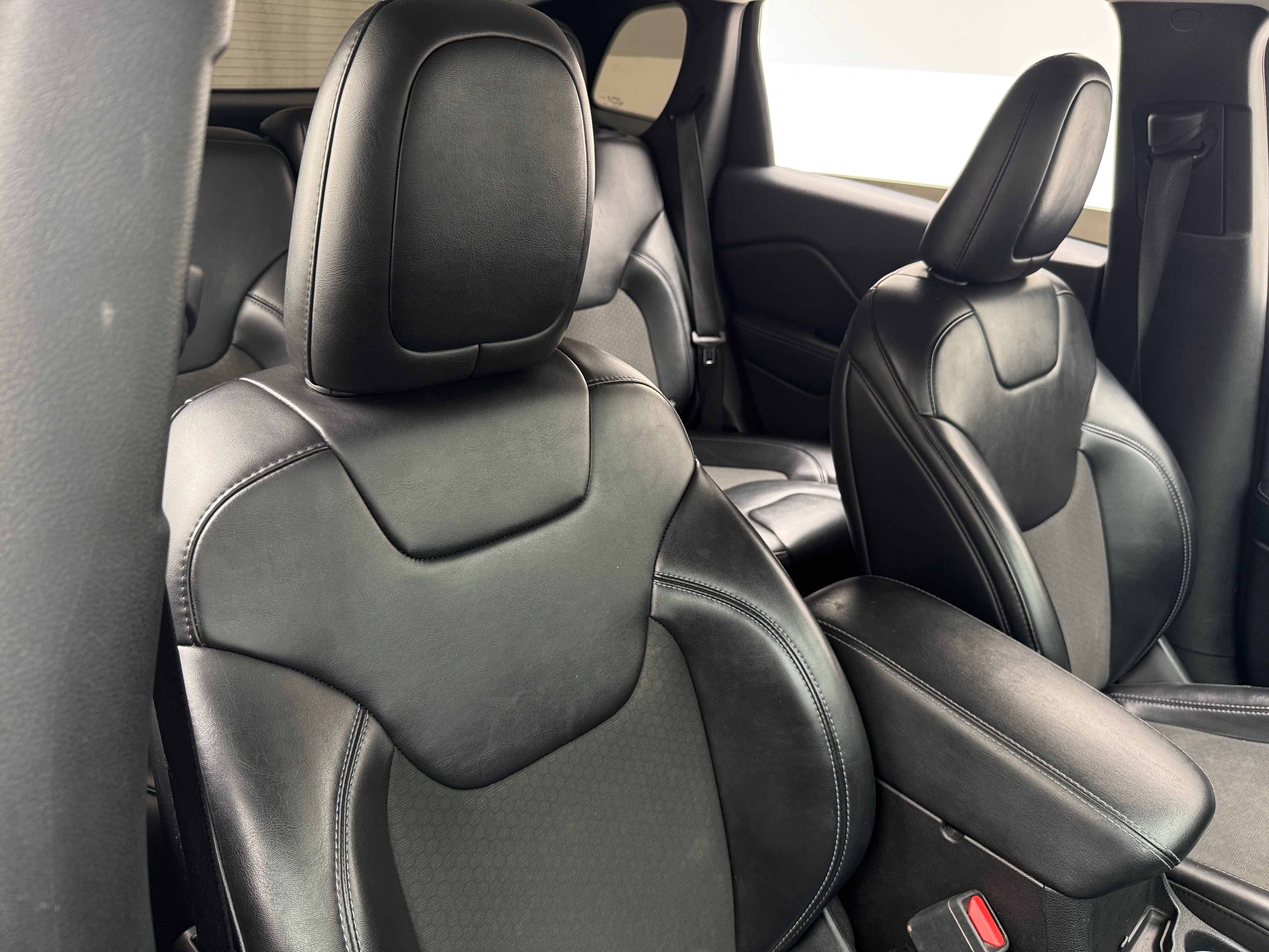 2019 Jeep Cherokee Latitude 2