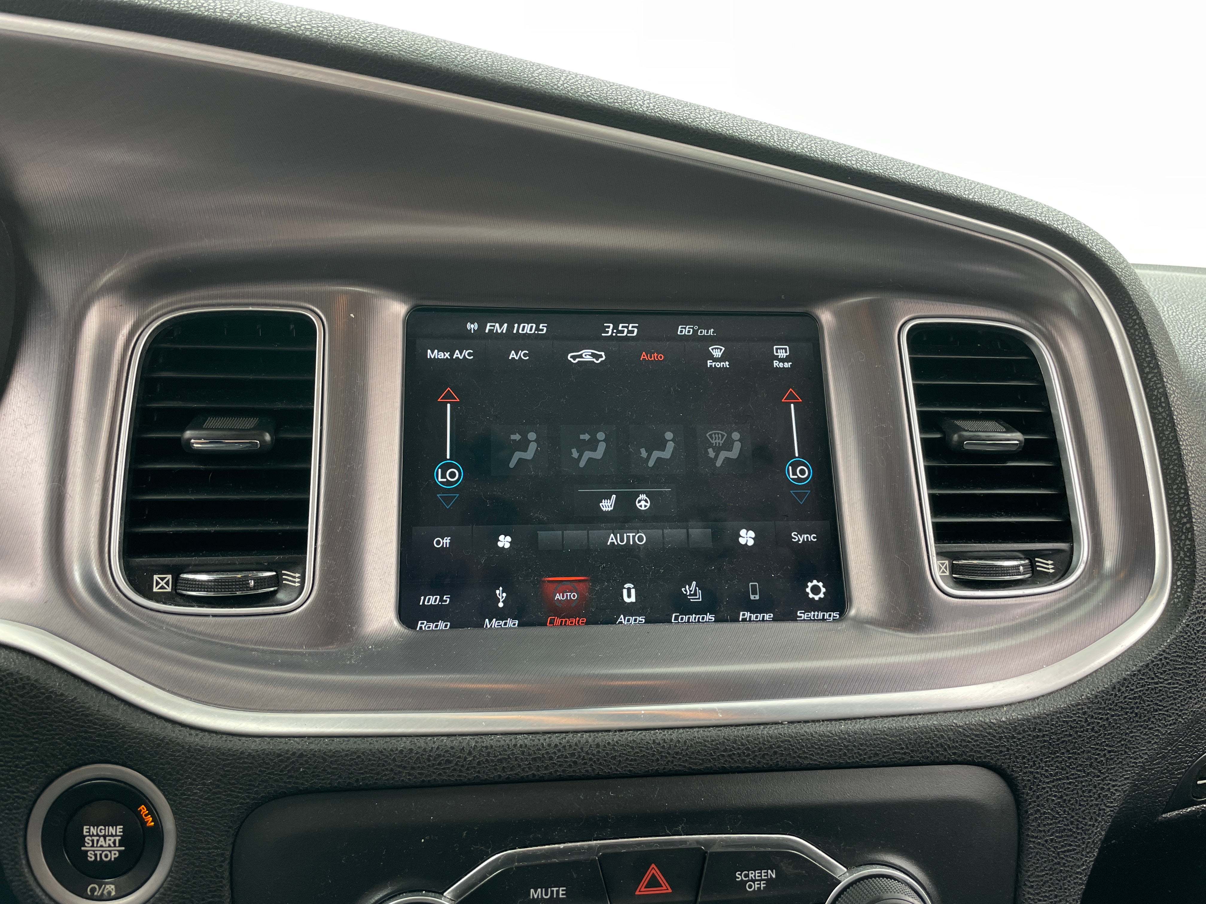 2019 Dodge Charger SXT 4