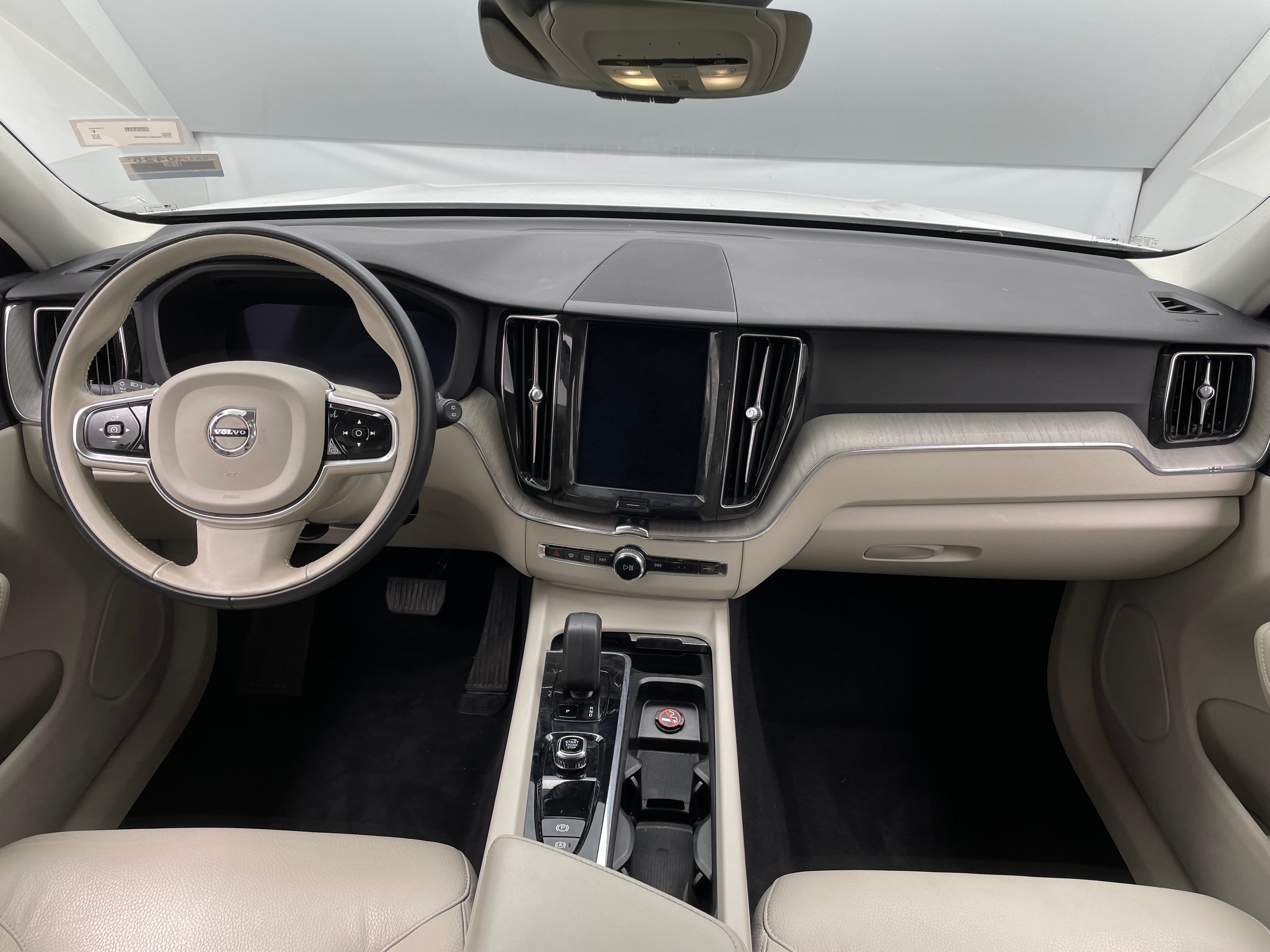 2023 Volvo XC60 B5 Plus 2