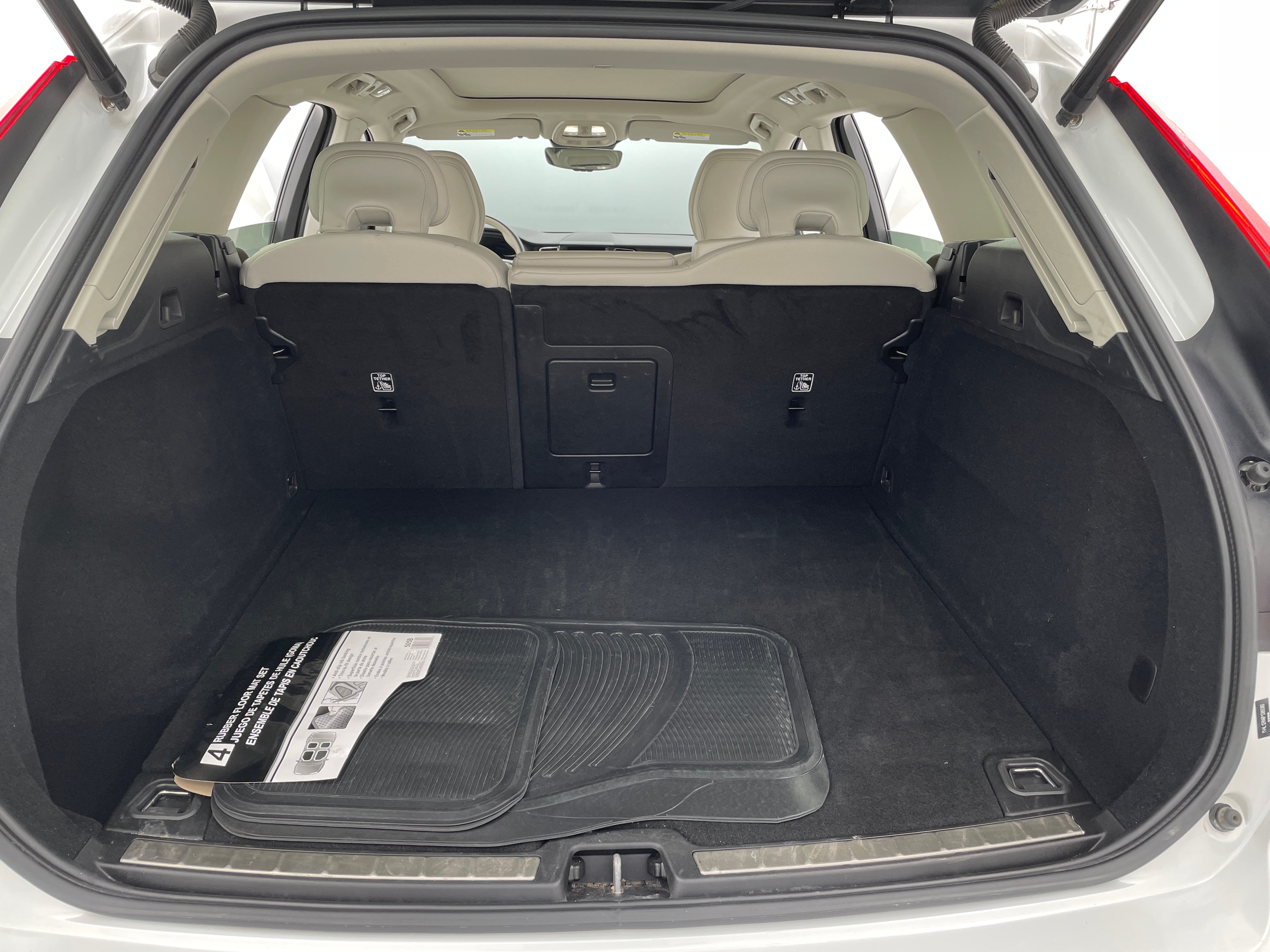 2023 Volvo XC60 B5 Plus 6