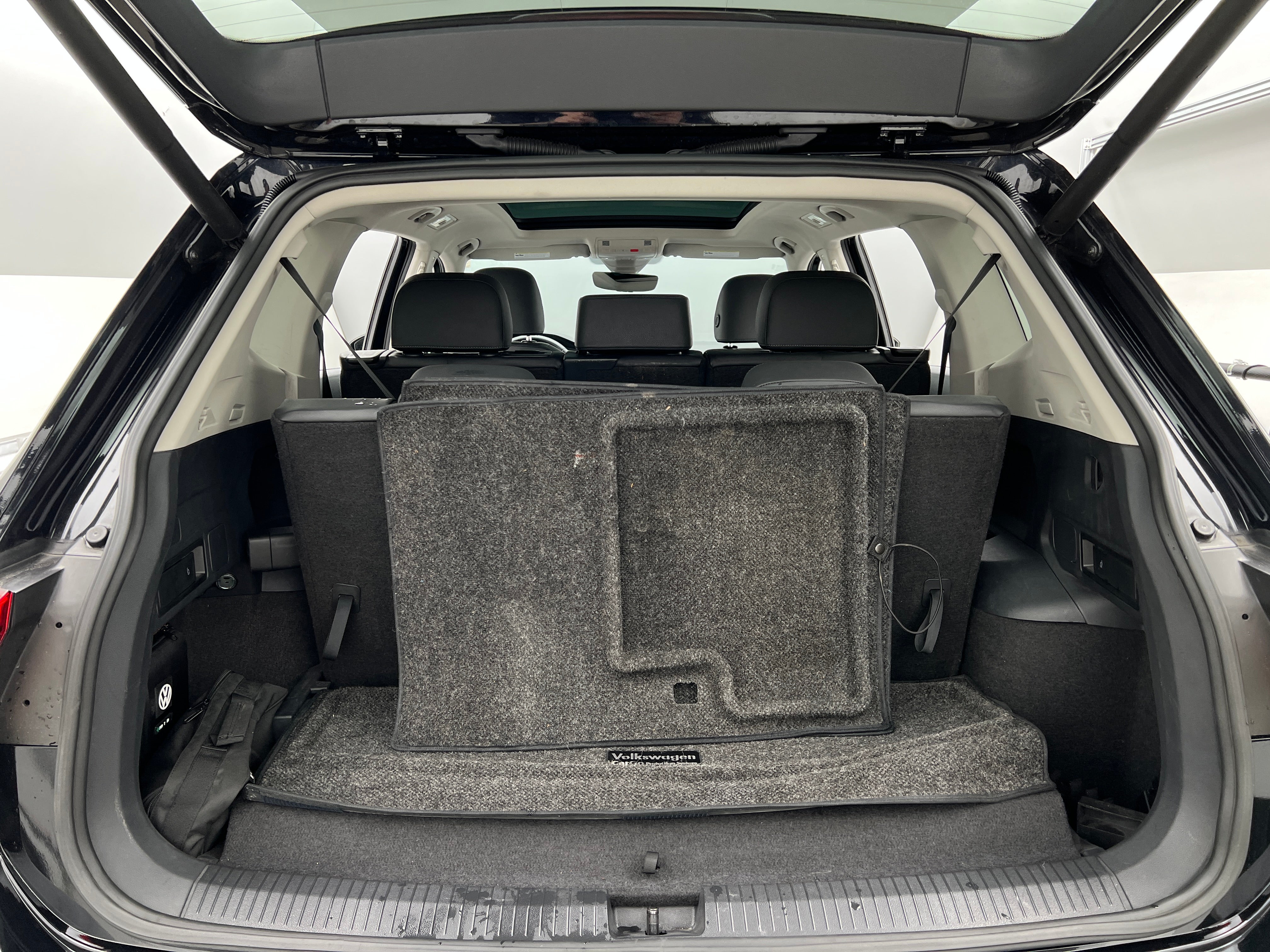 2020 Volkswagen Tiguan SEL 7