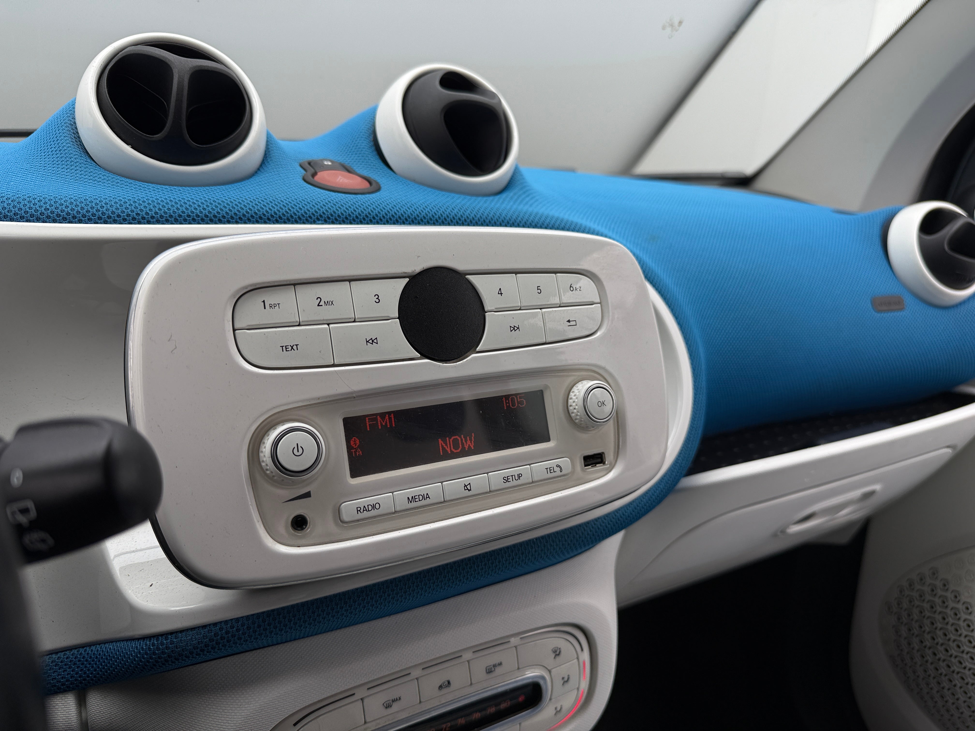 2017 smart fortwo Passion 4