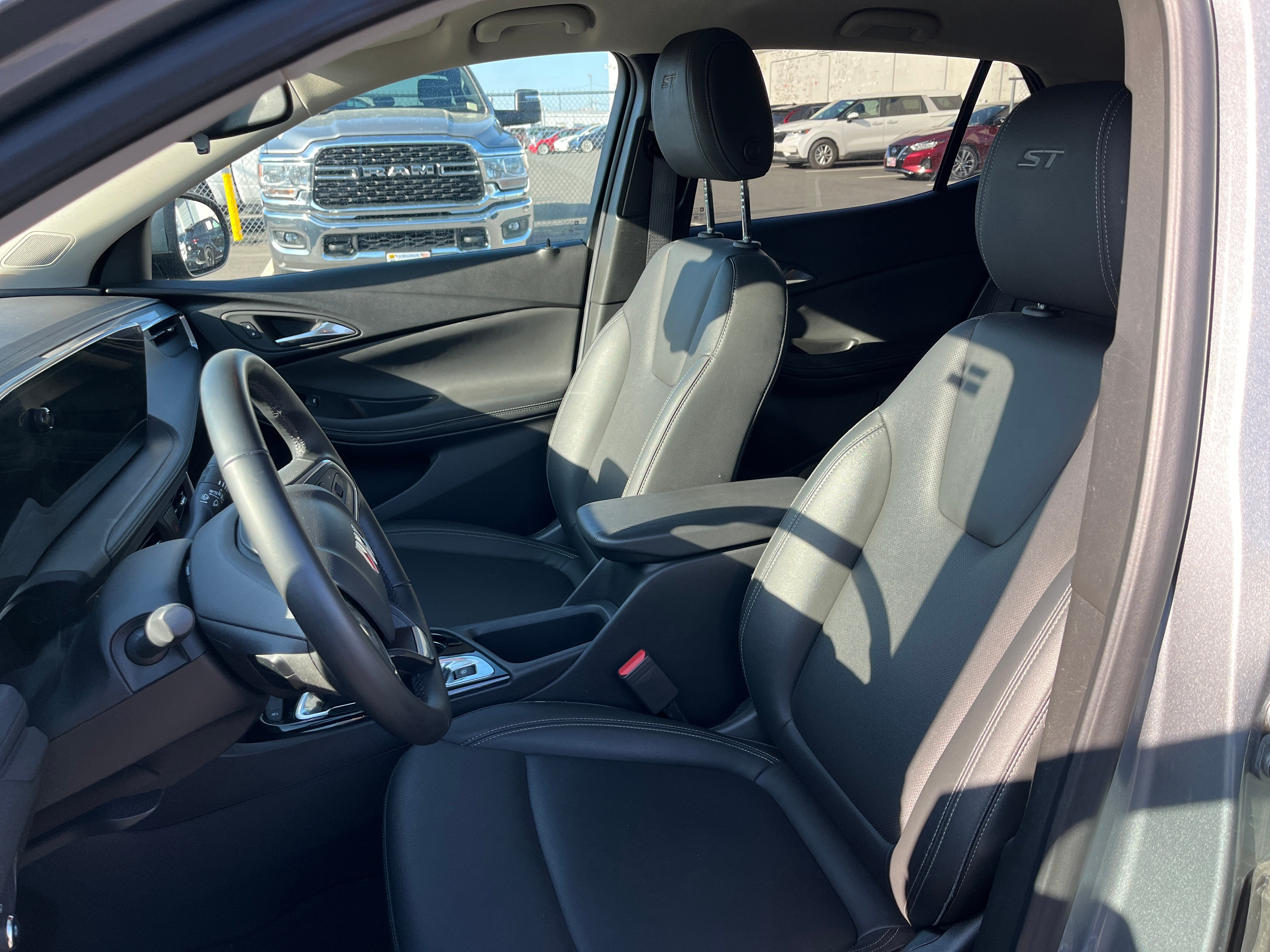 2024 Buick Encore GX Sport Touring 2