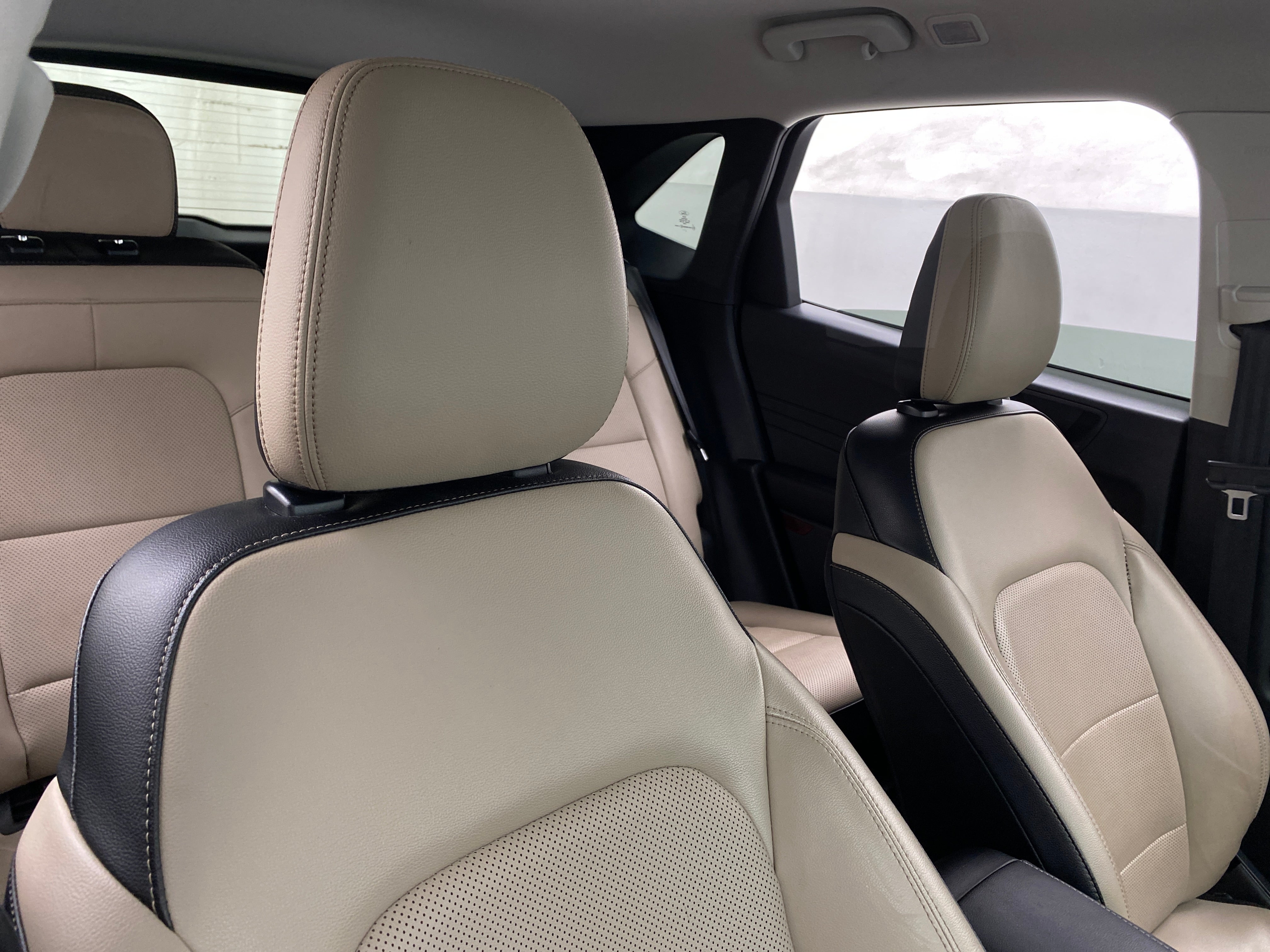 2022 Ford Escape SE Sport Hybrid 2