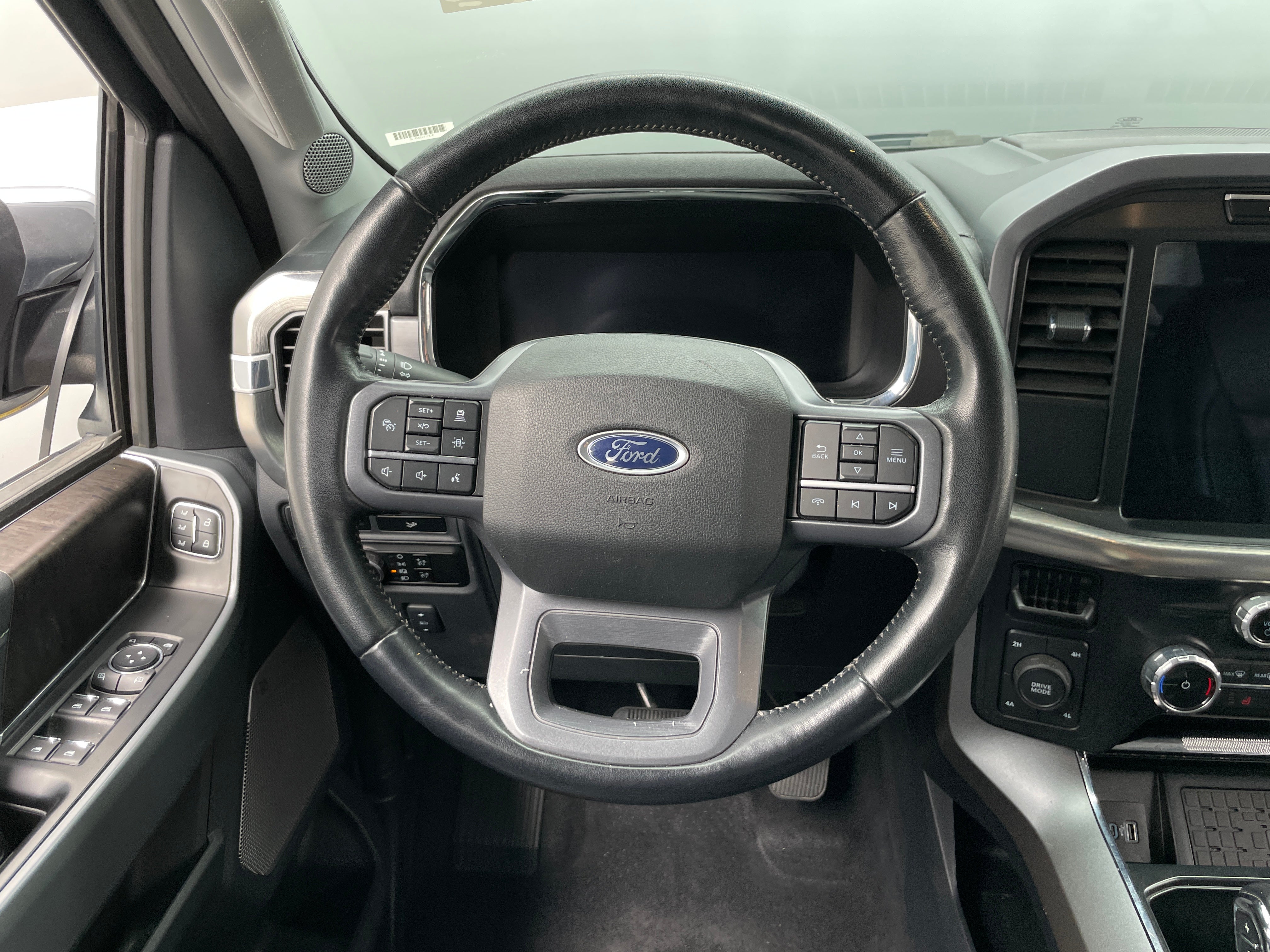 2023 Ford Econoline E-150 5