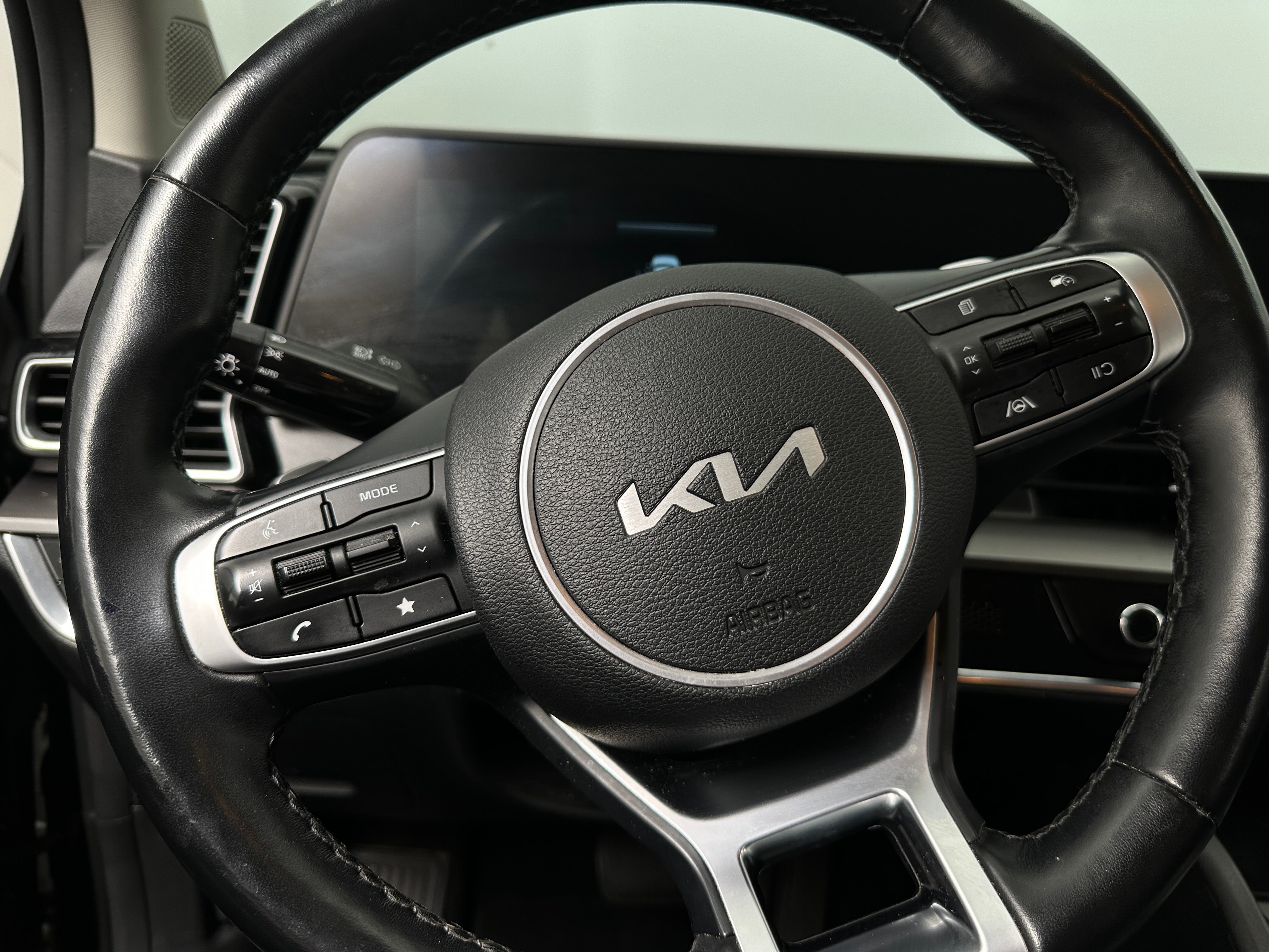 2023 Kia Sportage EX 4