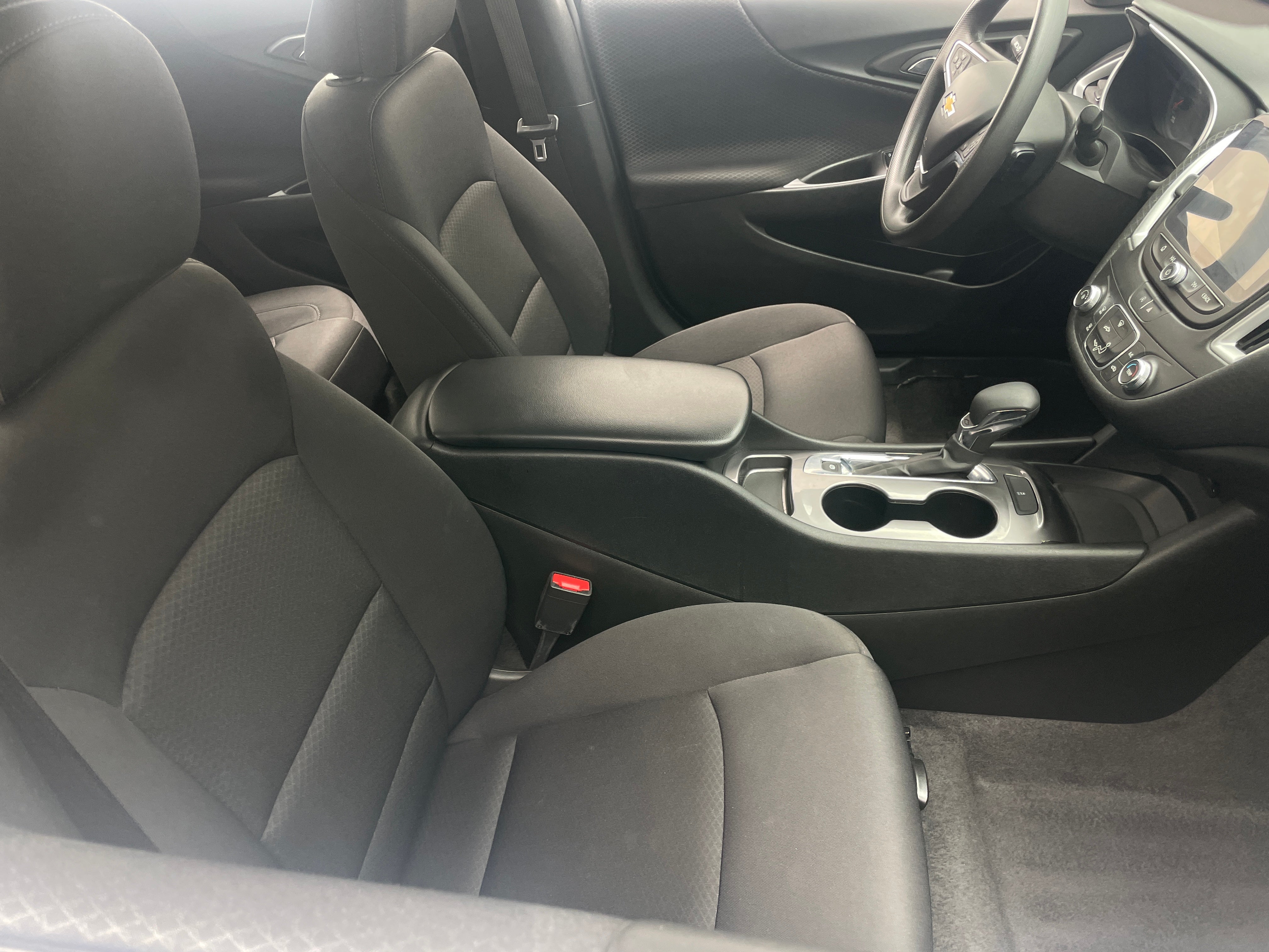 2023 Chevrolet Malibu LS 2