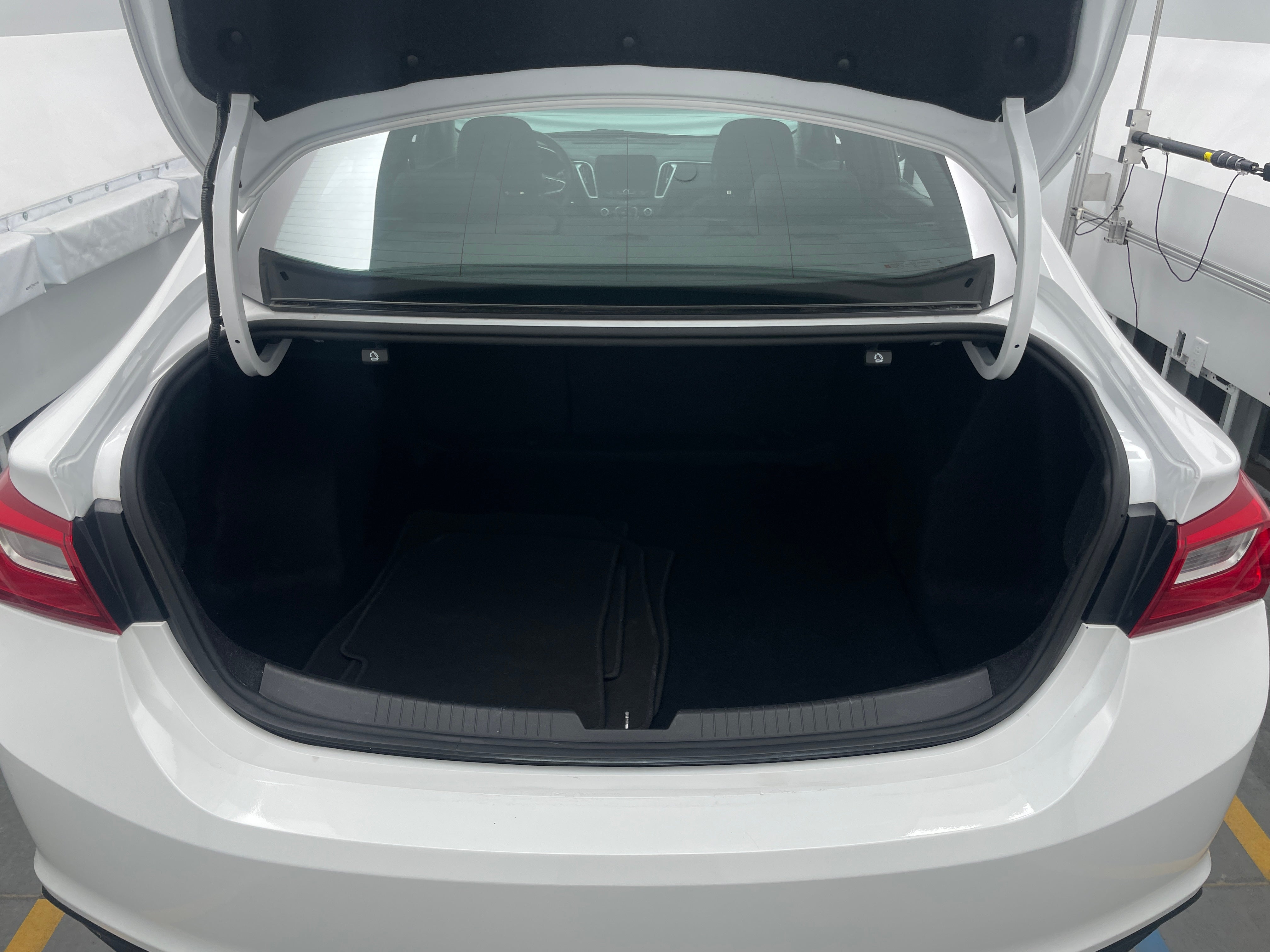 2023 Chevrolet Malibu LS 7
