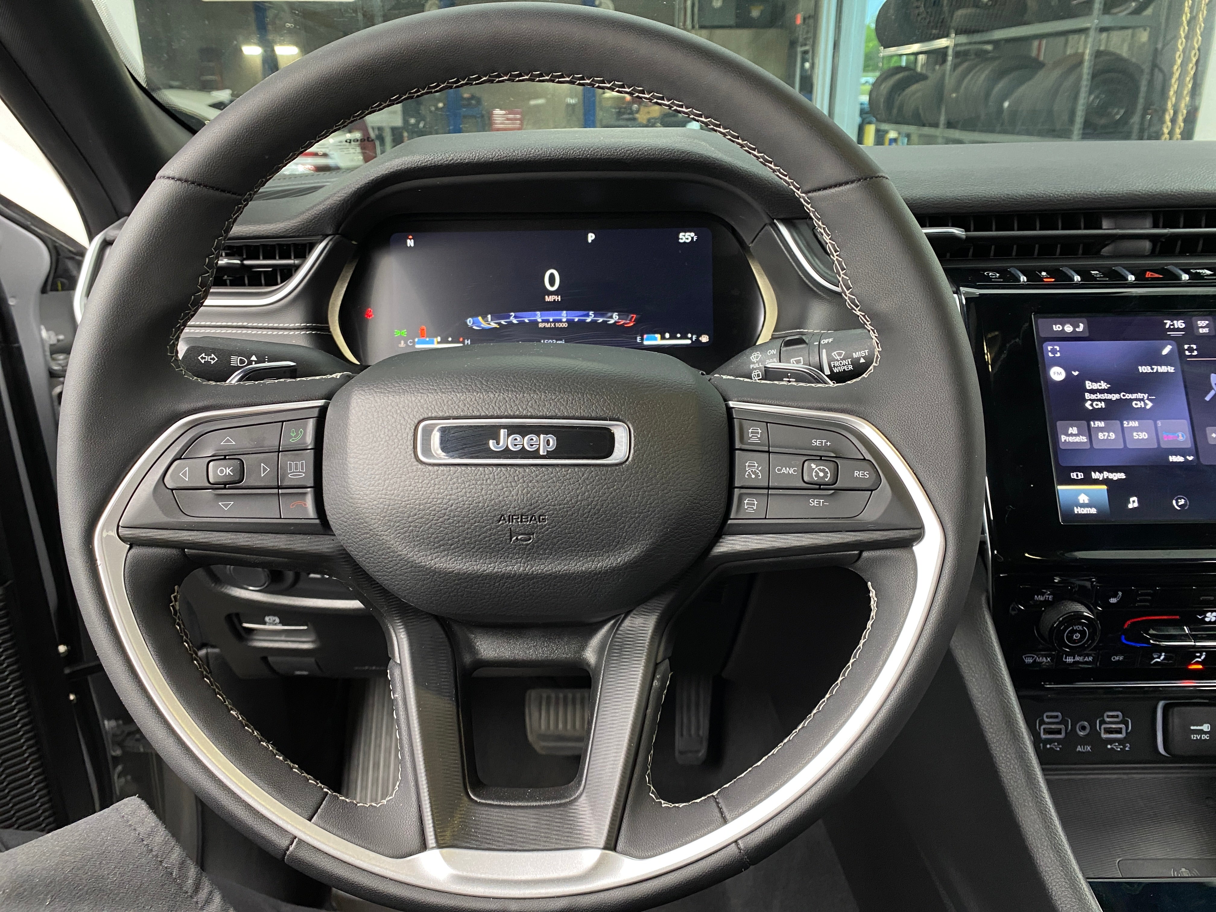 2023 Jeep Grand Cherokee L Altitude 4