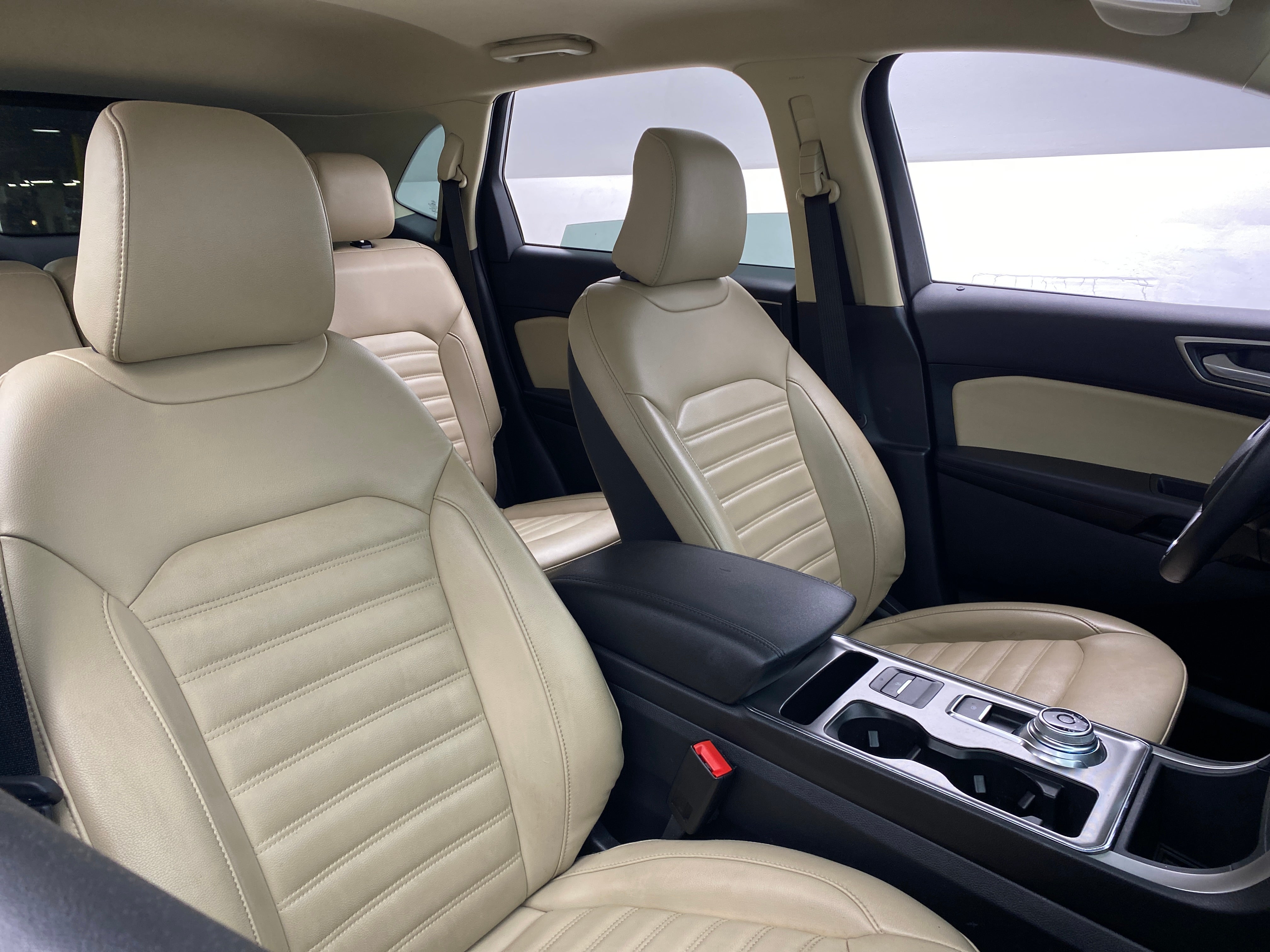 2022 Ford Edge SEL 2