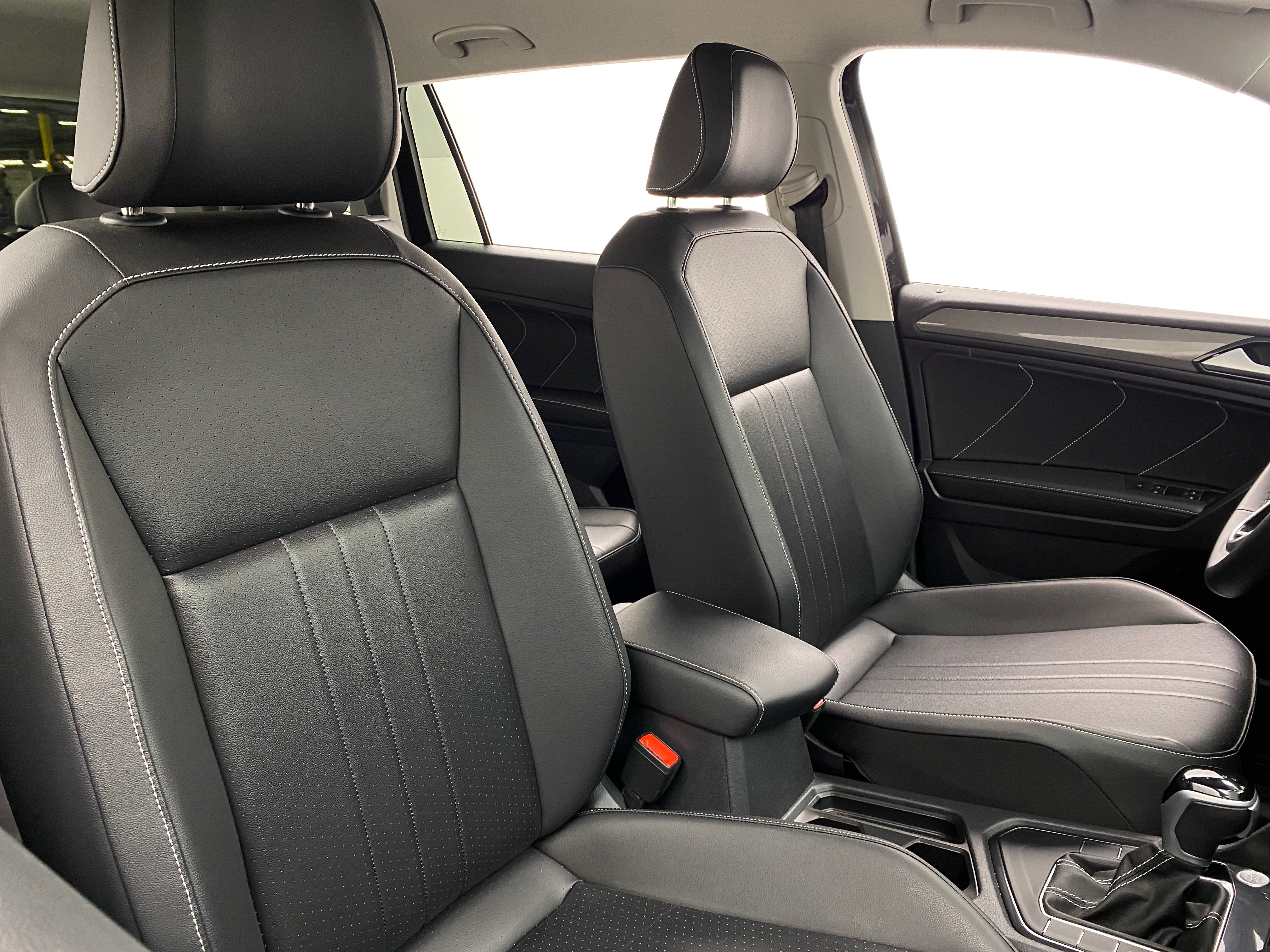 2024 Volkswagen Tiguan SE 2