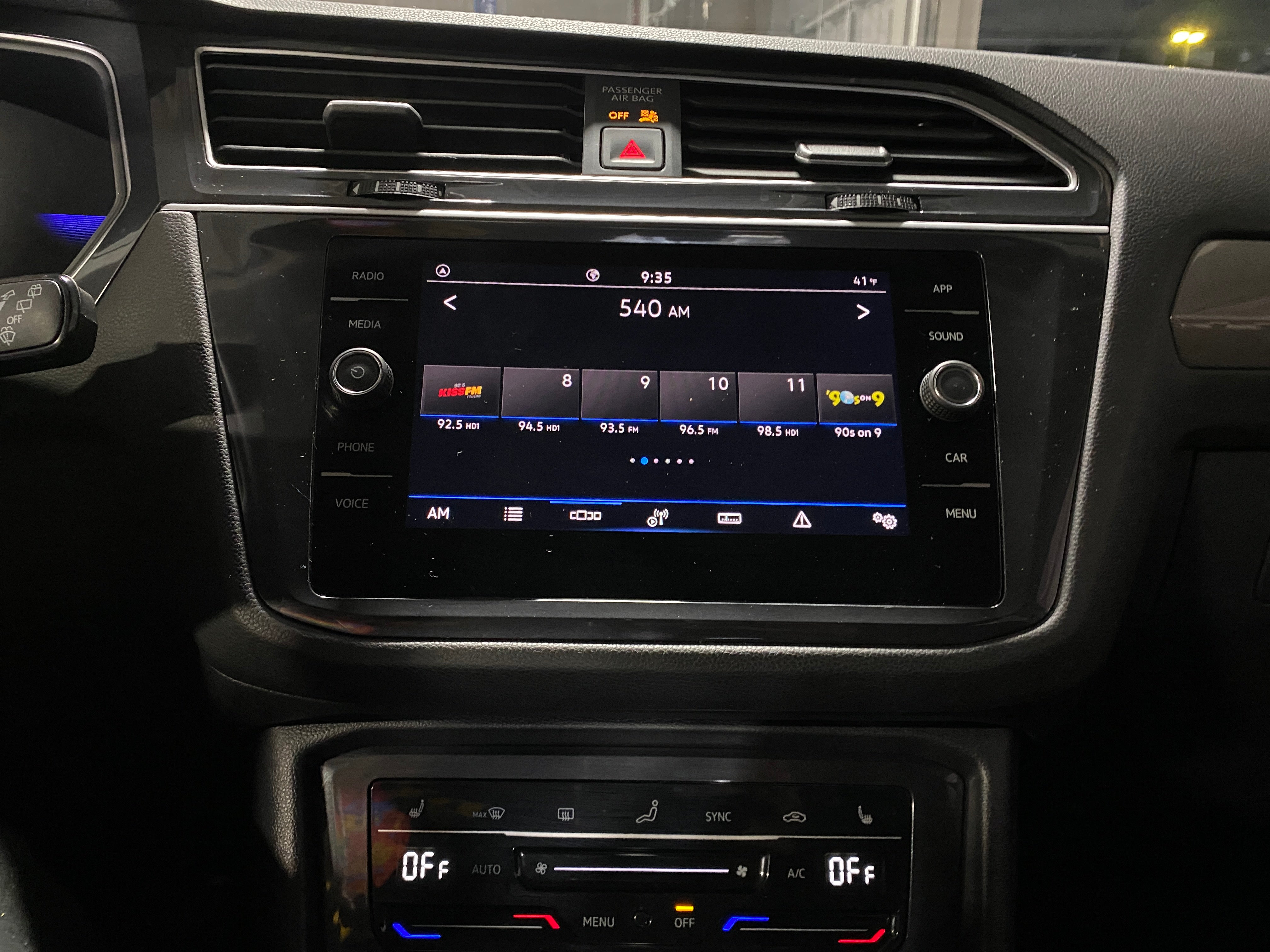 2024 Volkswagen Tiguan SE 4