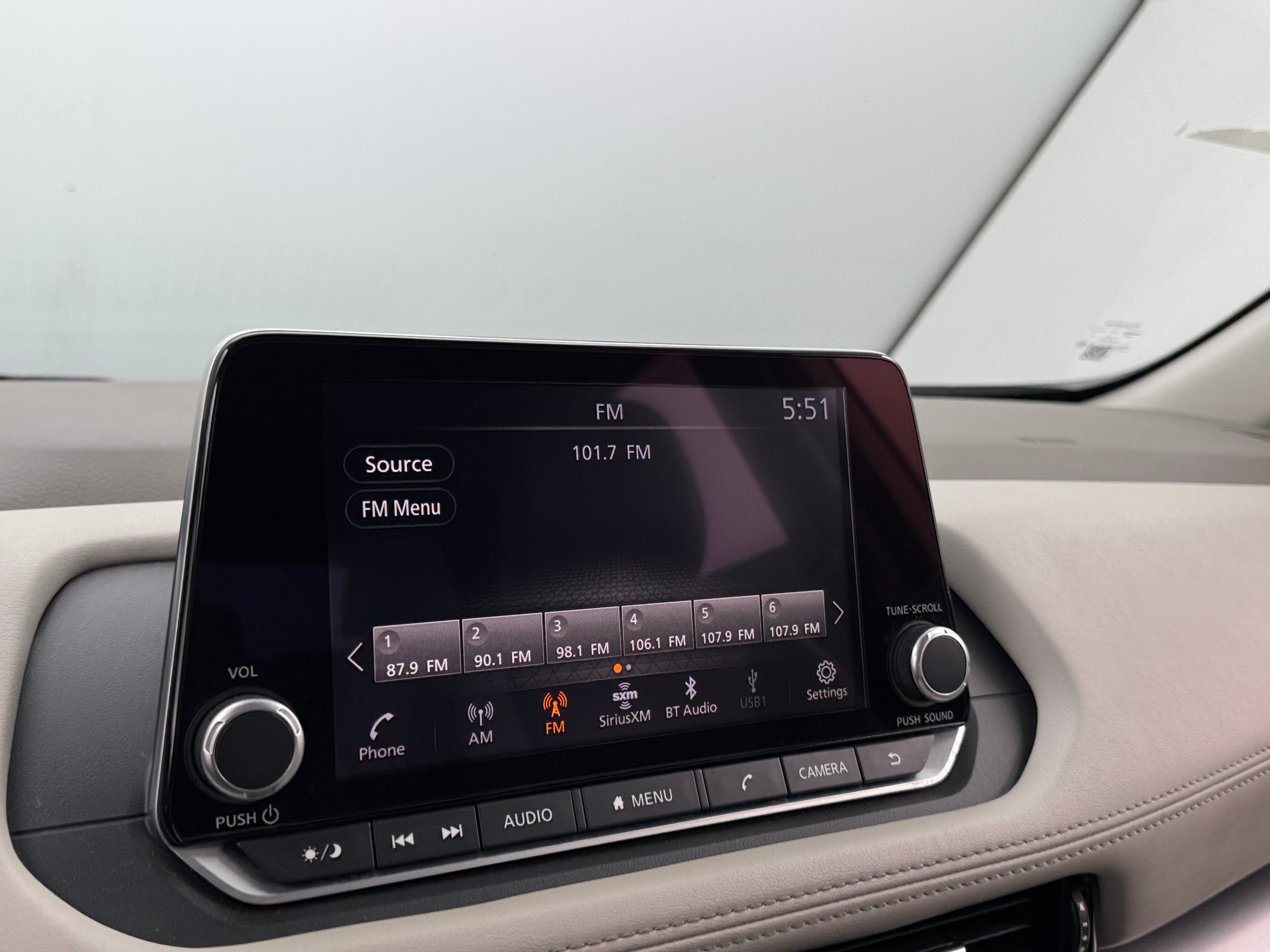 2023 Nissan Rogue SV 4