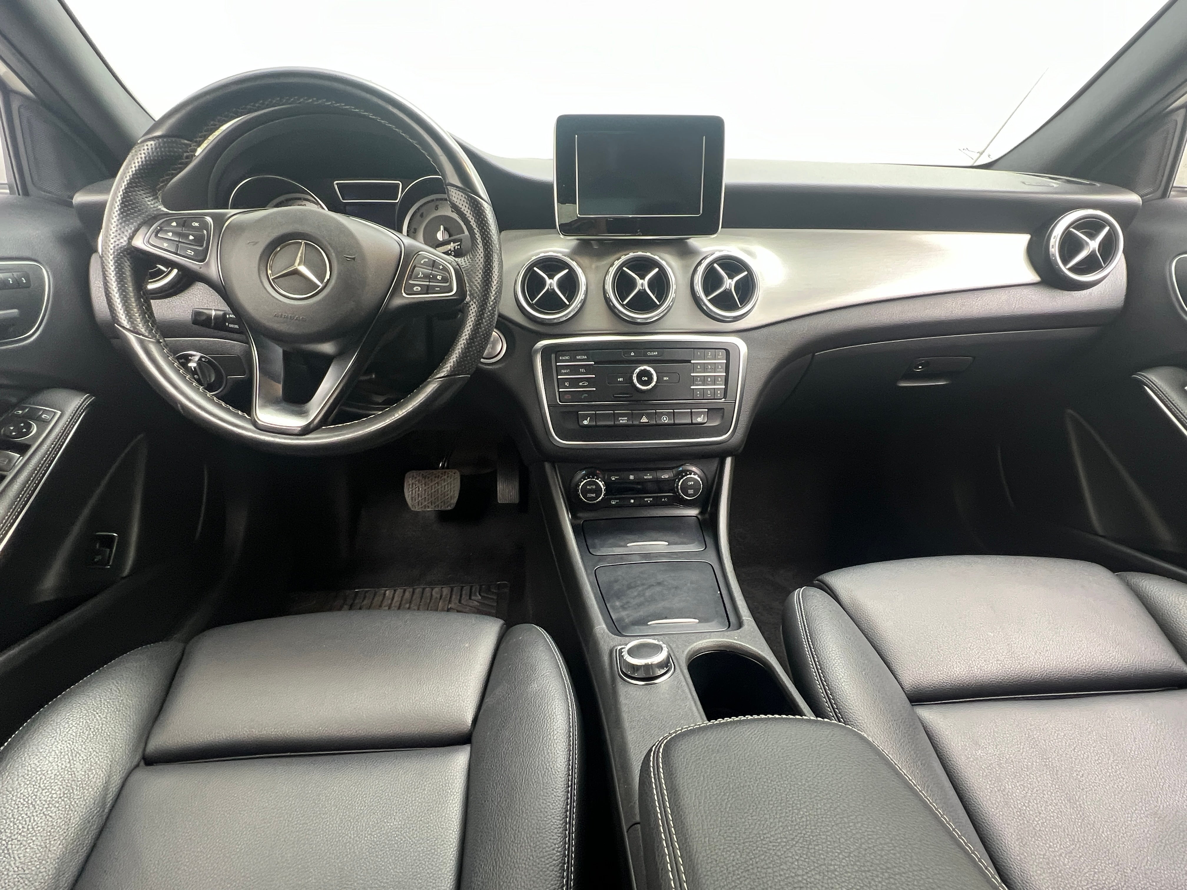 2016 Mercedes-Benz GLA 250 2