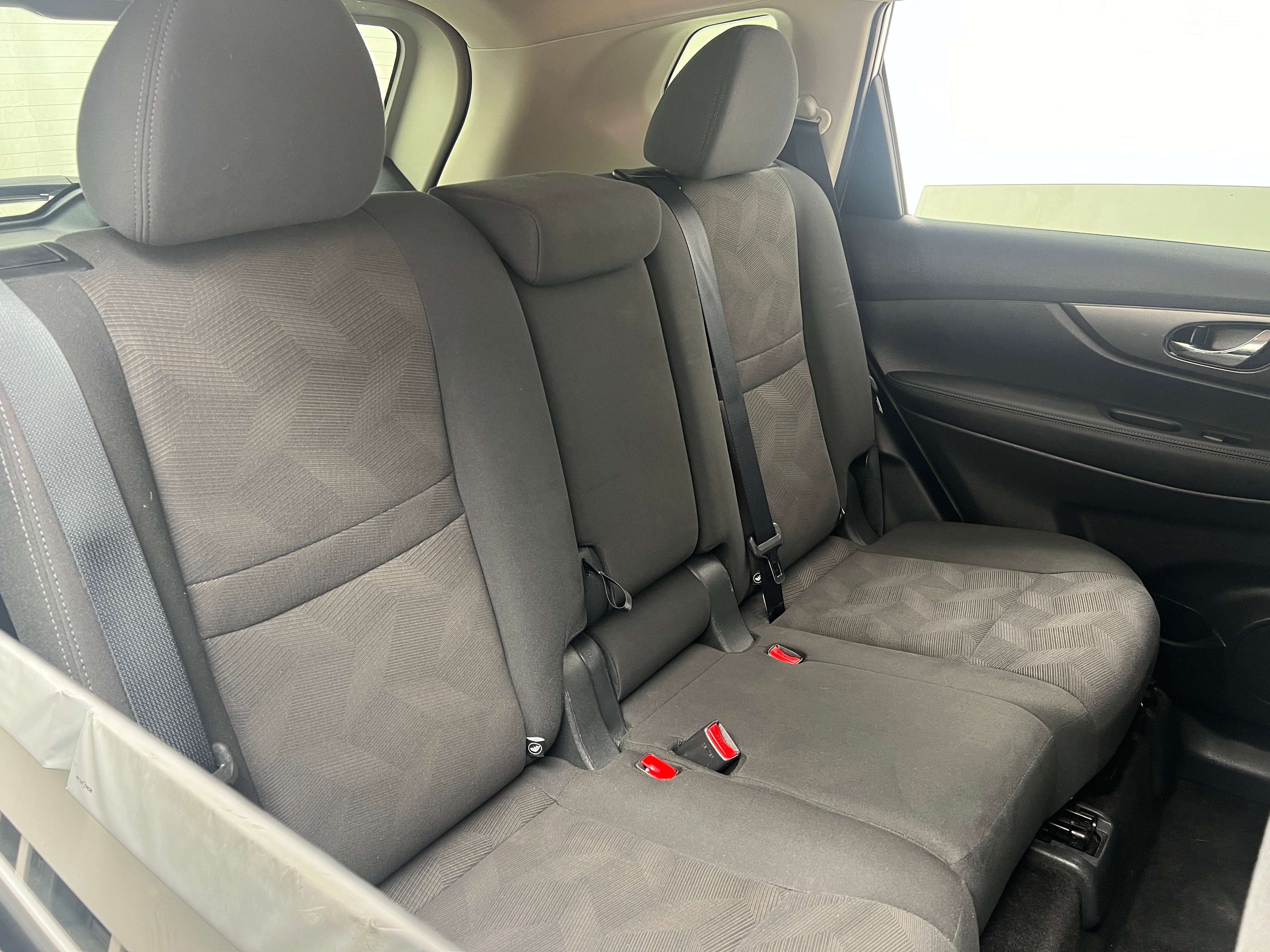 2016 Nissan Rogue SV 6