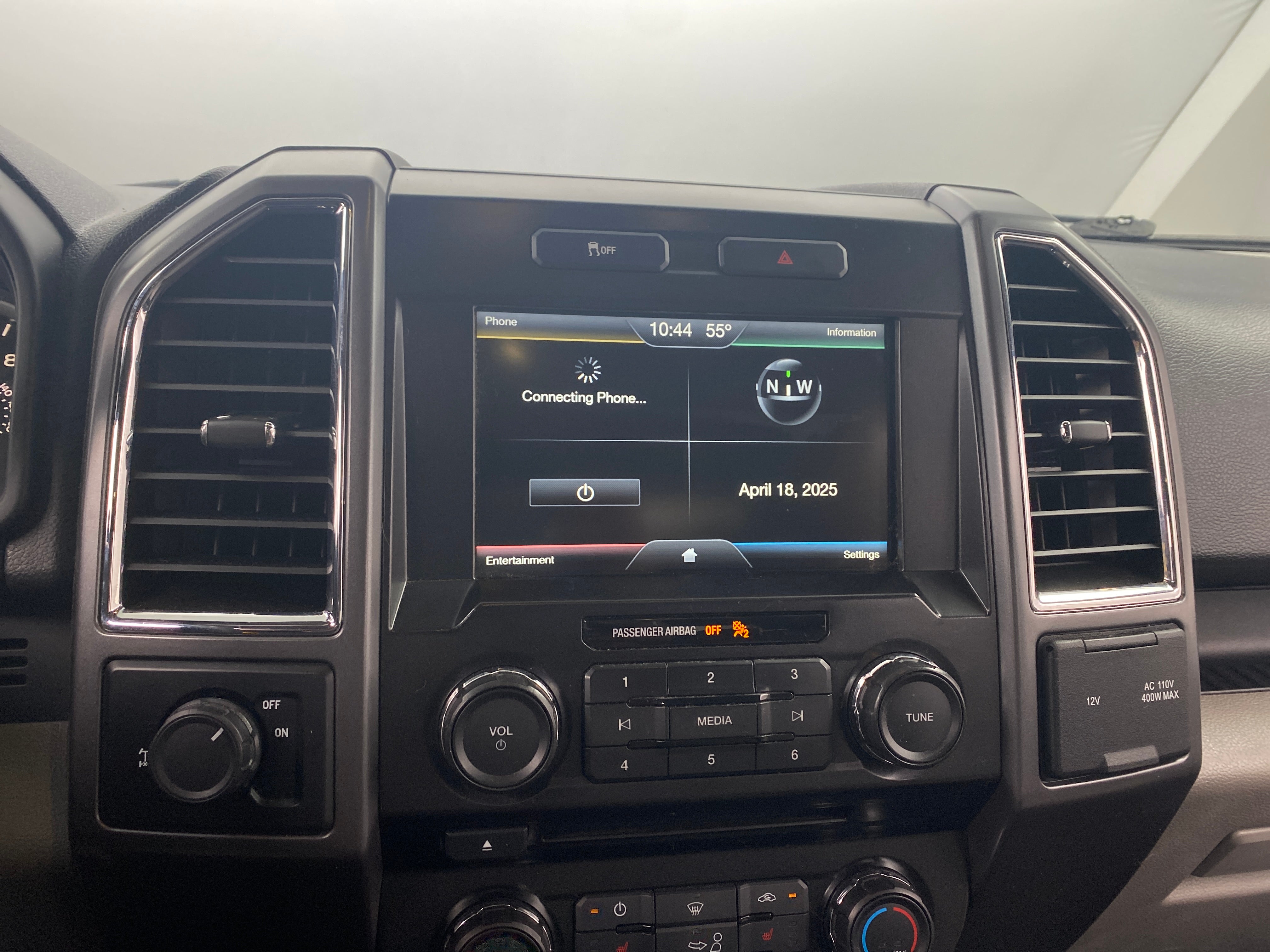 2015 Ford Econoline E-150 4