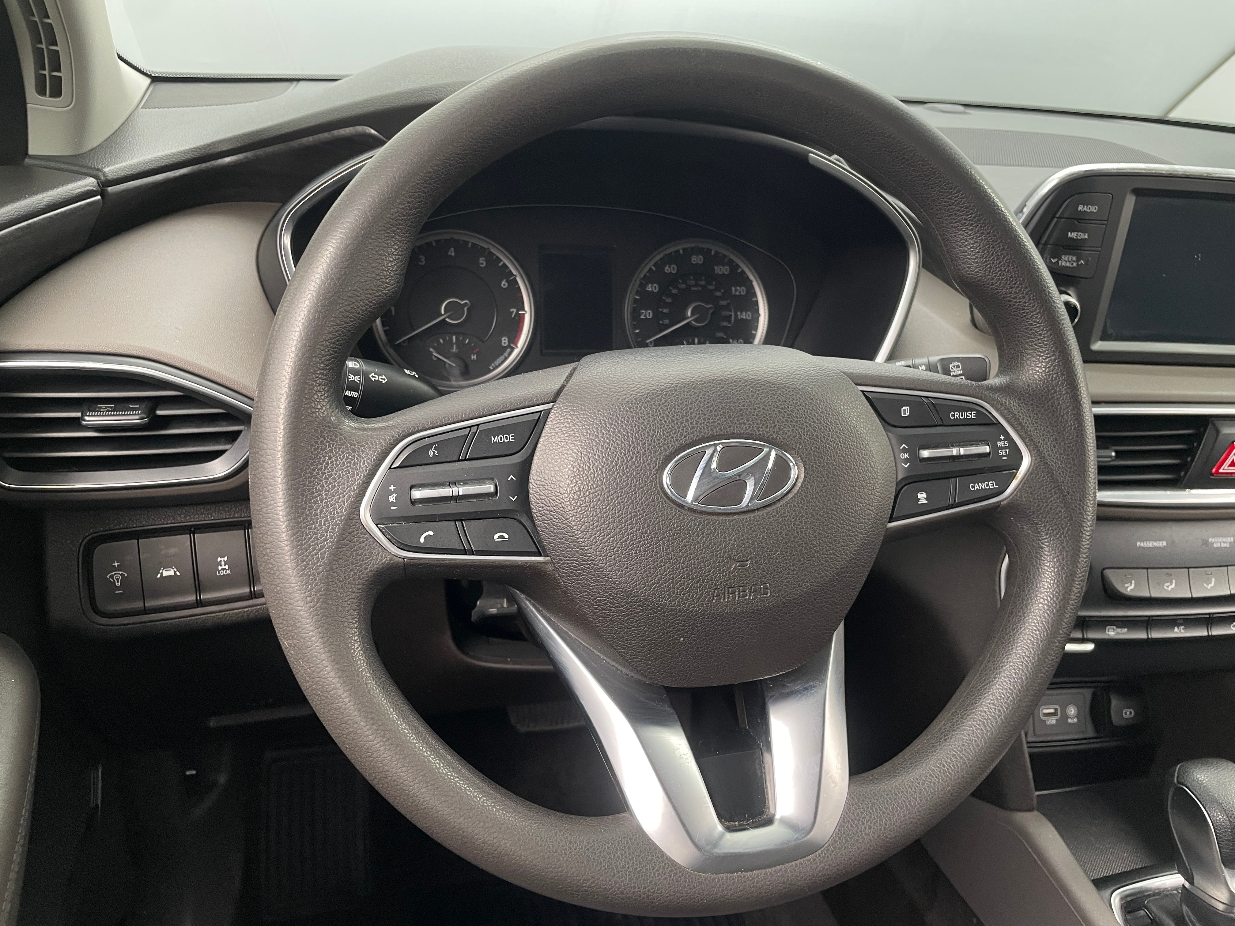 2020 Hyundai Santa Fe SE 5