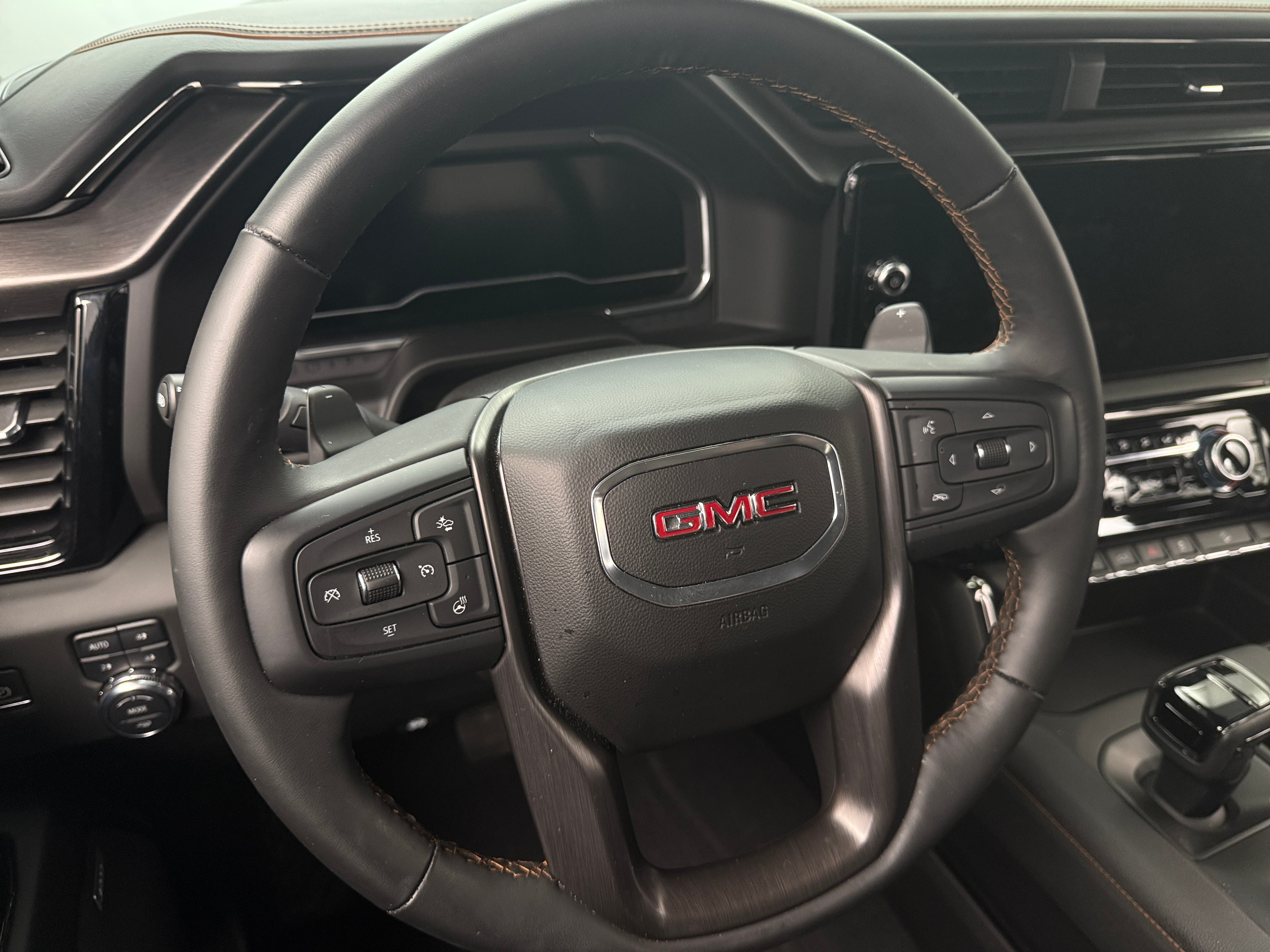 2024 GMC Sierra 1500 AT4 4